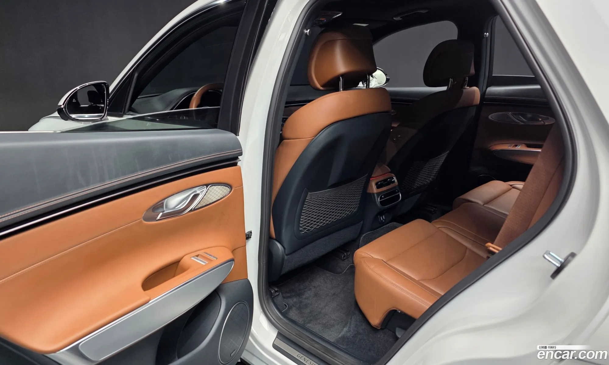 Genesis GV70 2022 — 14