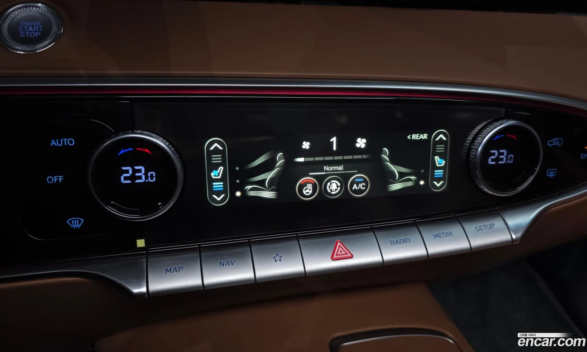 Genesis GV70 2022 — 30