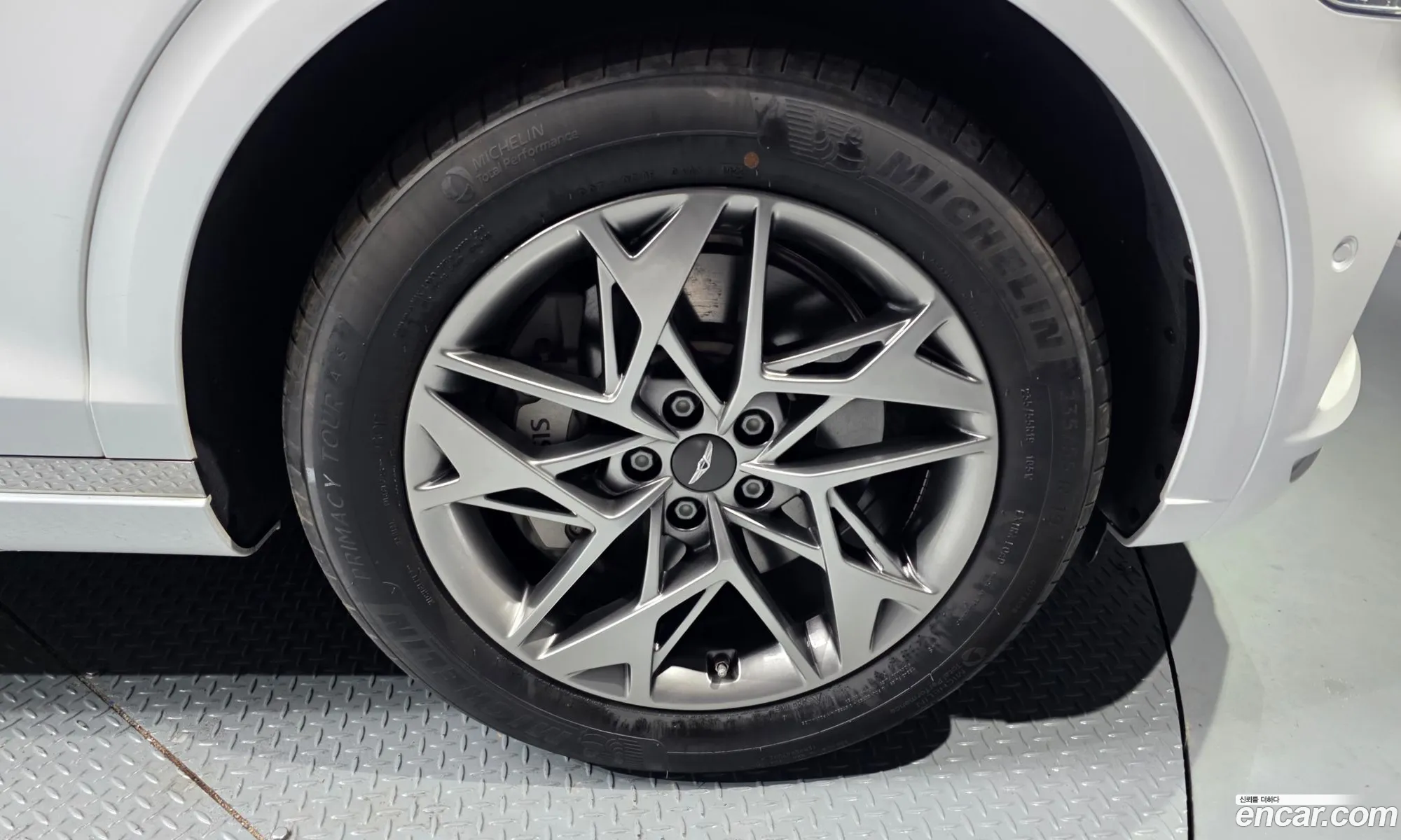 Genesis GV70 2022 — 29