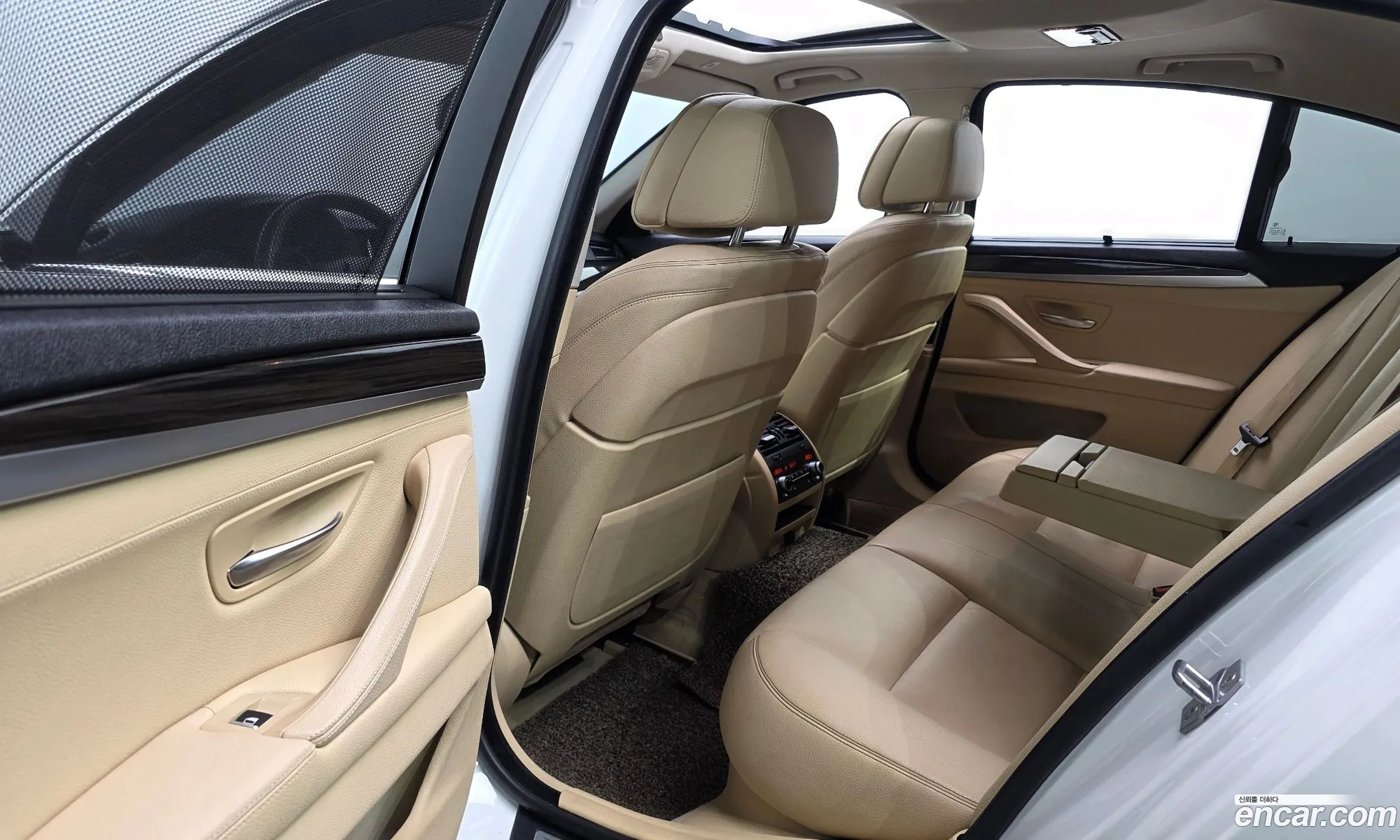 BMW 5 Series 2016 WBA5A7103GG297404 — 3