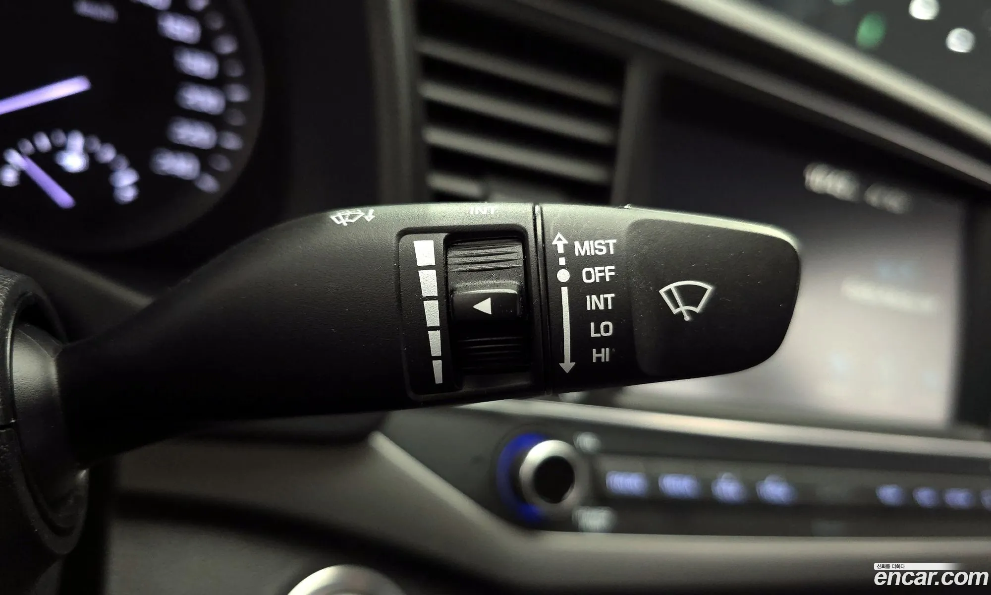 Hyundai Elantra AD 2018 — 5