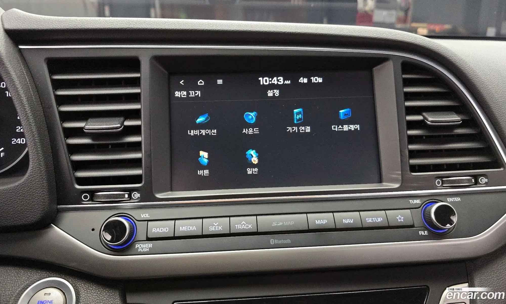 Hyundai Elantra AD 2018 — 25