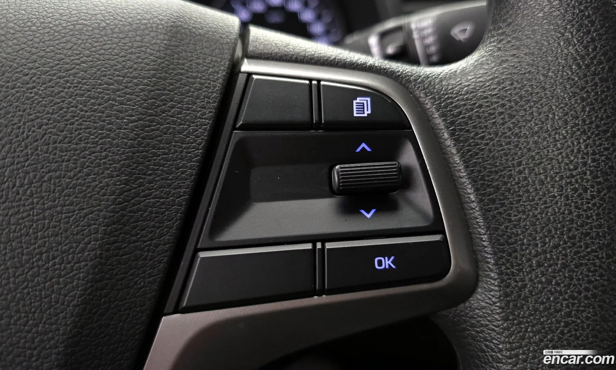 Hyundai Elantra AD 2018 — 27