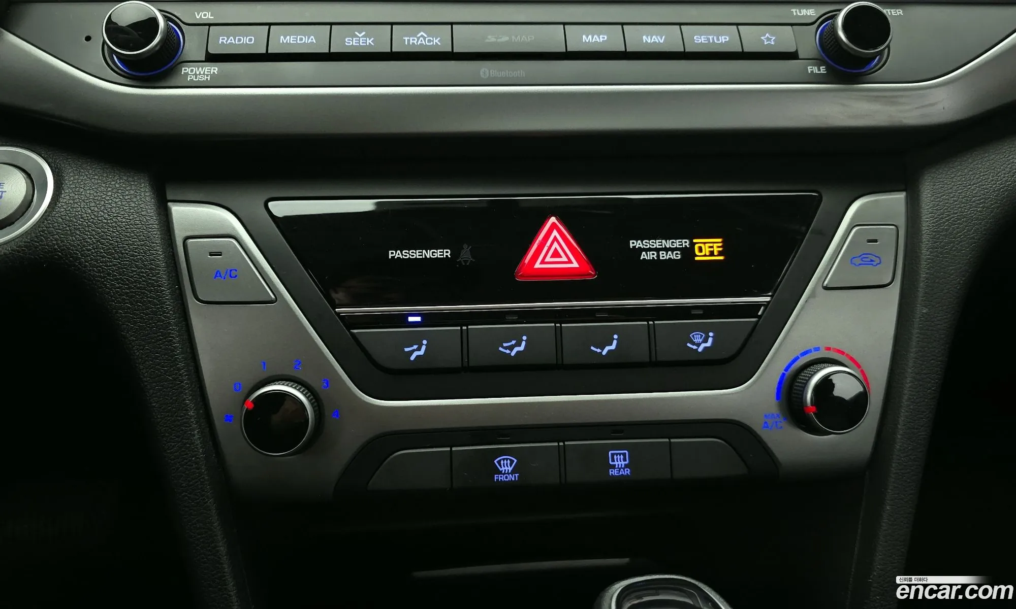 Hyundai Elantra AD 2018 — 11