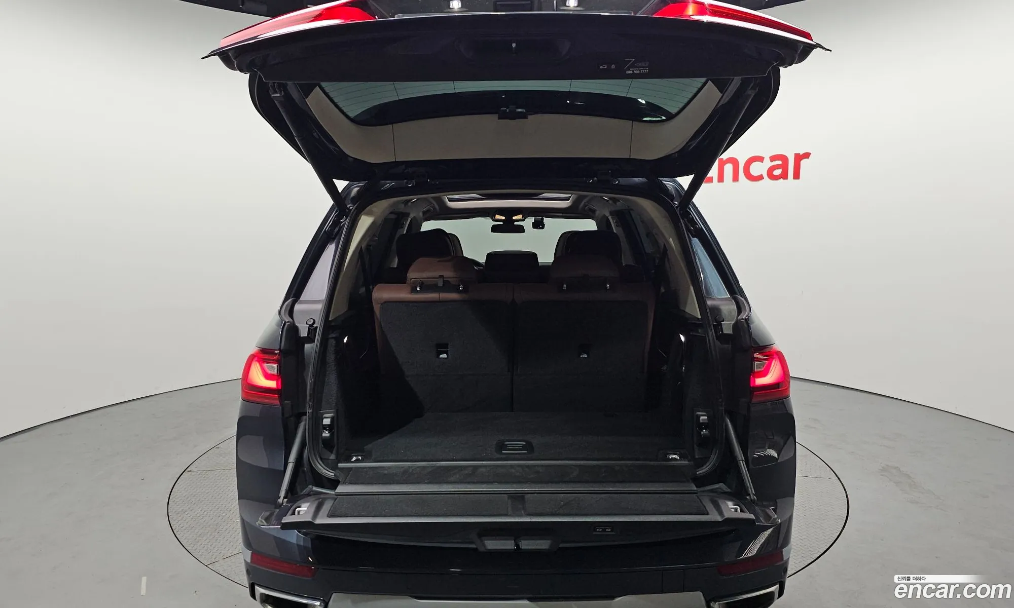 BMW X7 2022 — 7