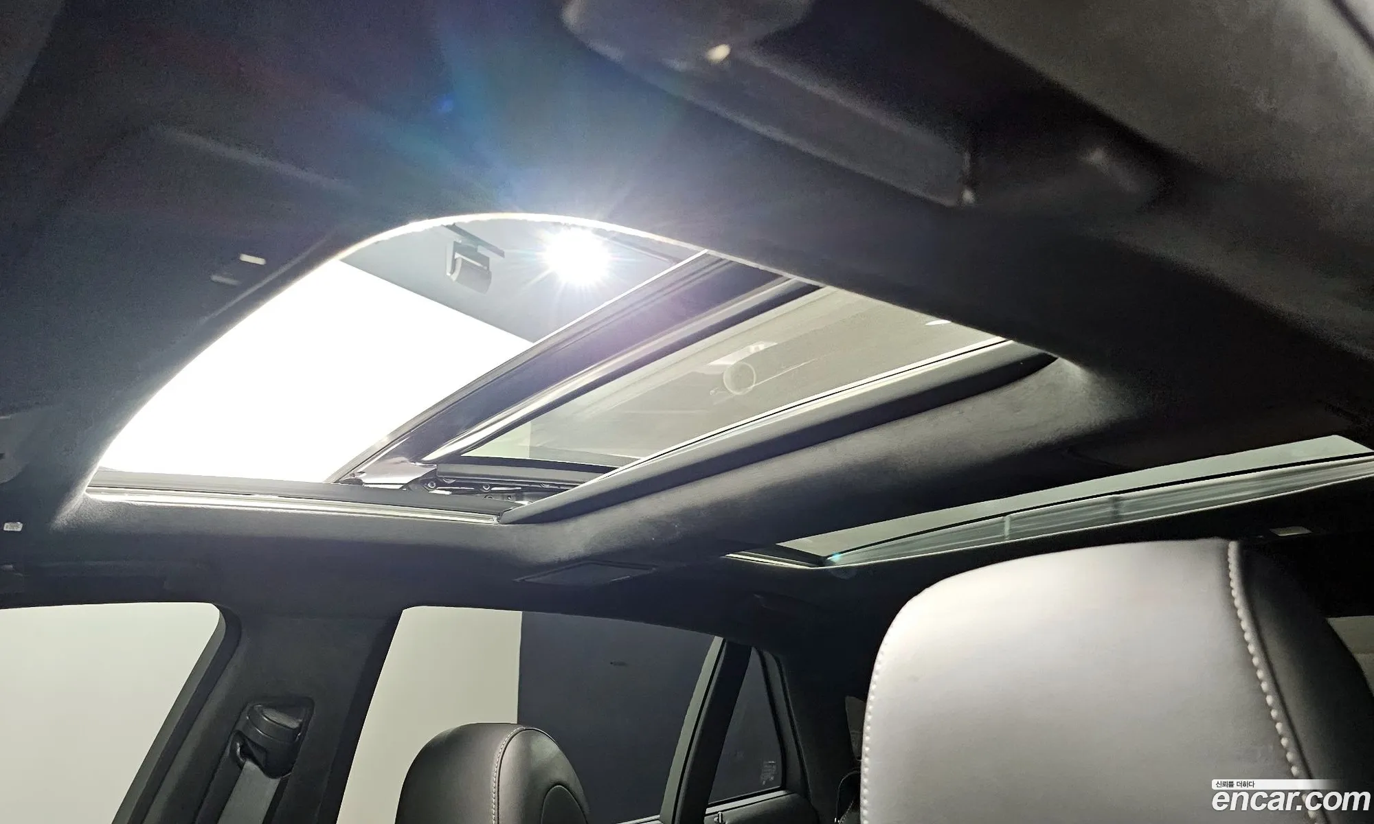 Lexus LS500 2022 JTHG5LGF3N5010414 — 3