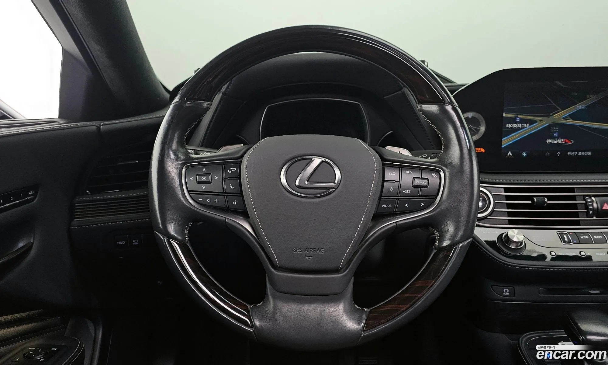 Lexus LS500 2022 JTHG5LGF3N5010414 — 6