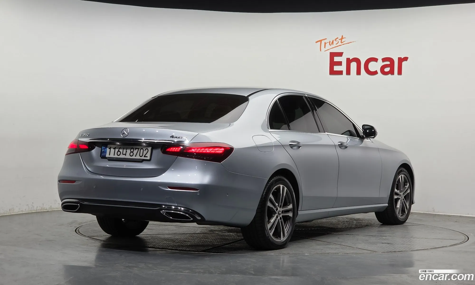 Mercedes-Benz E-Class W213 2022 — 17