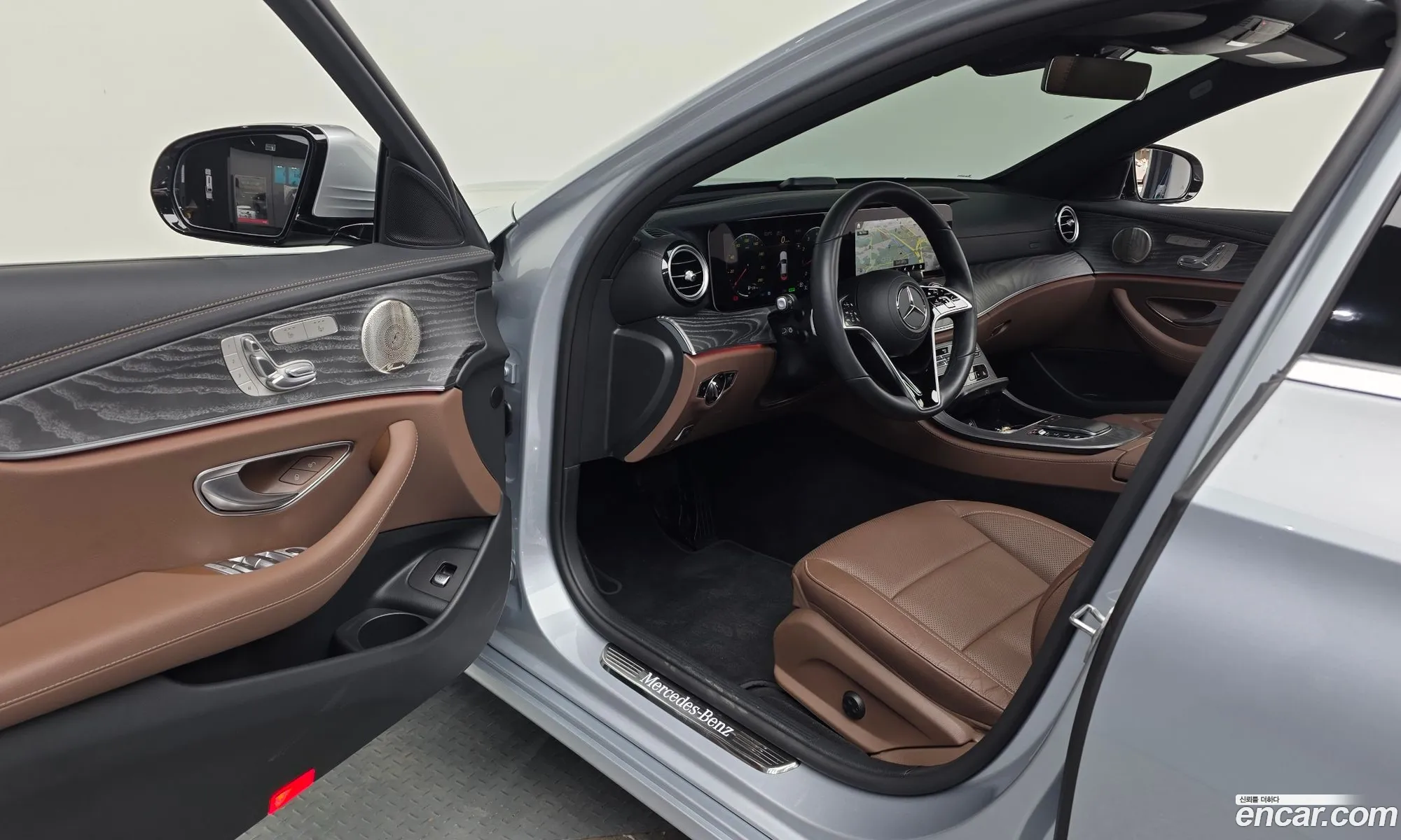 Mercedes-Benz E-Class W213 2022 — 19