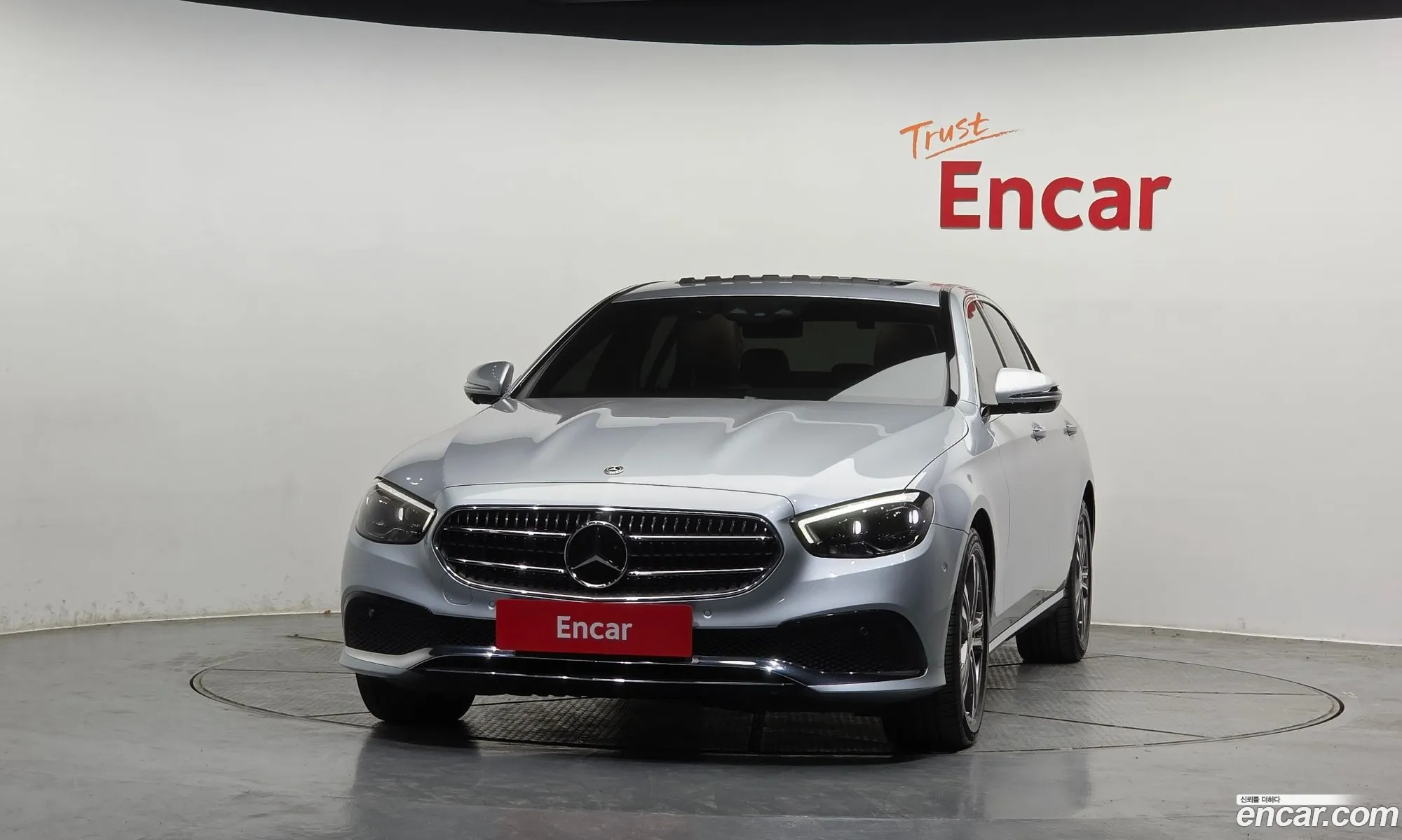 Mercedes-Benz E-Class W213 2022 — 15
