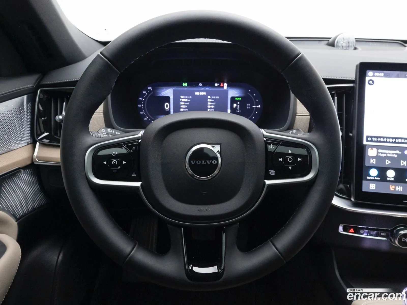Volvo XC90 2025 — 10