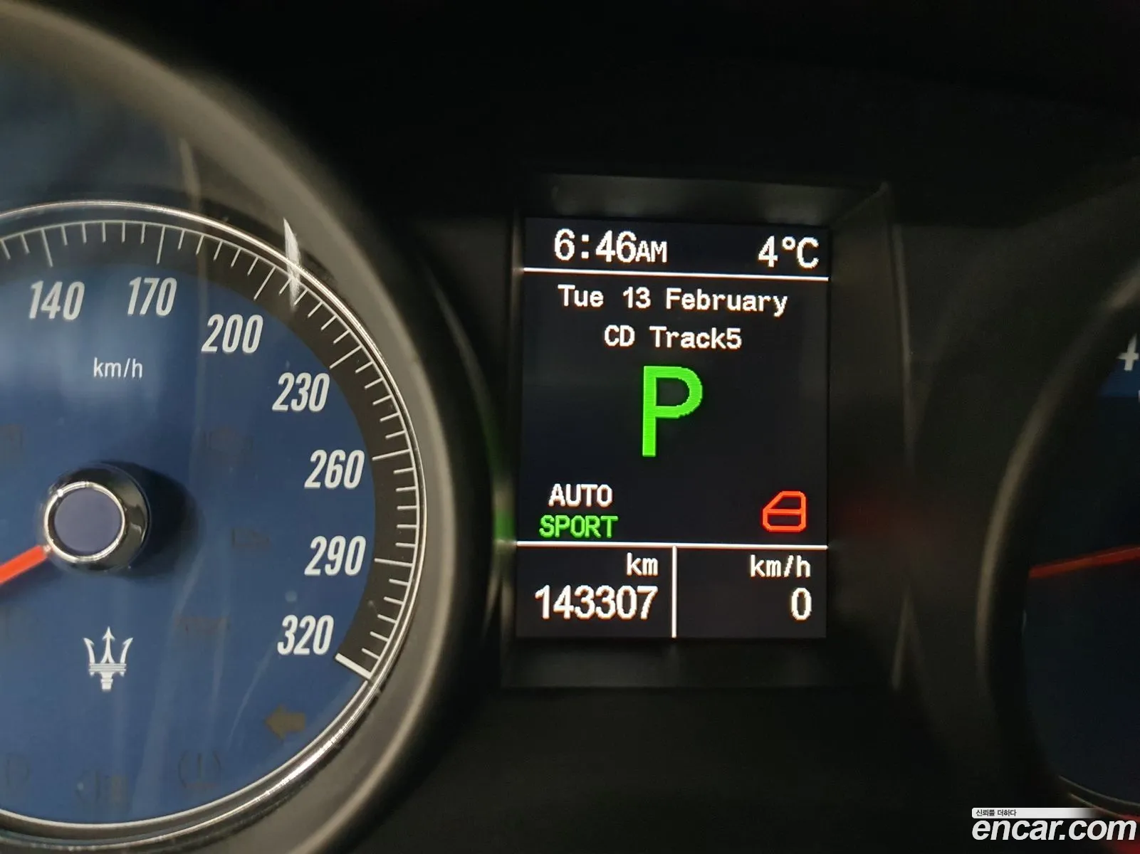 Maserati Quattroporte 2011 — 15