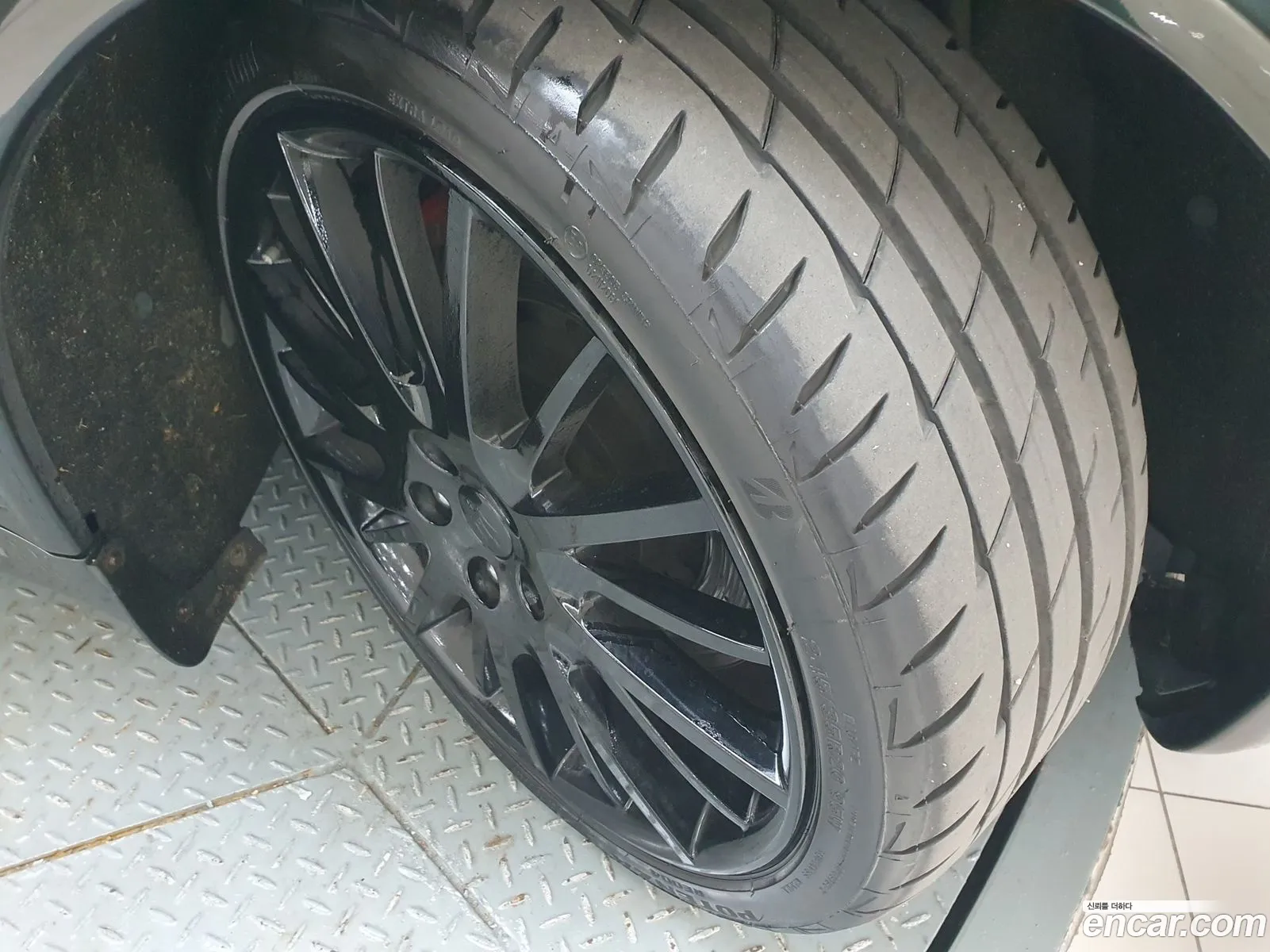Maserati Quattroporte 2011 — 19