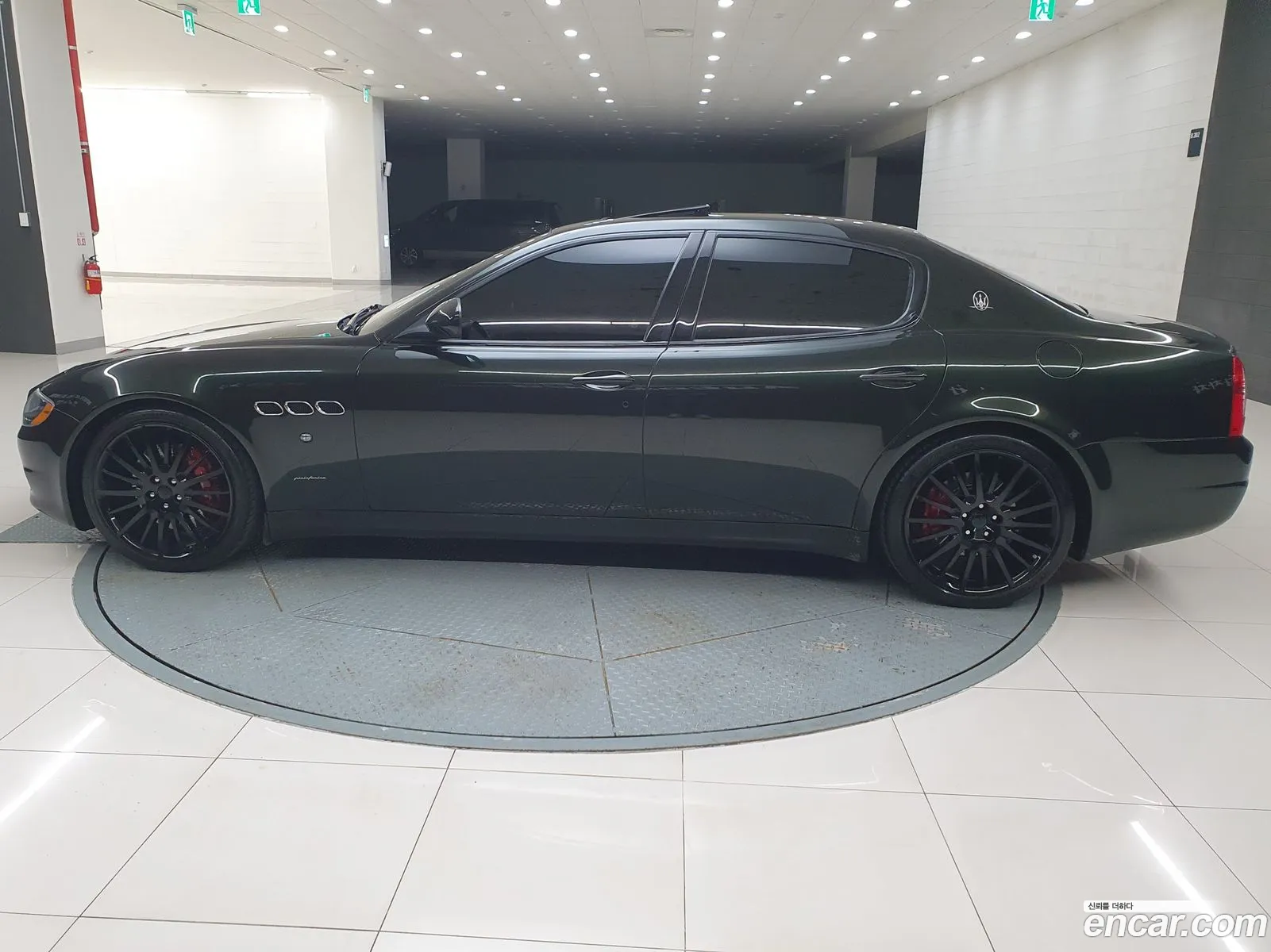 Maserati Quattroporte 2011 — 3