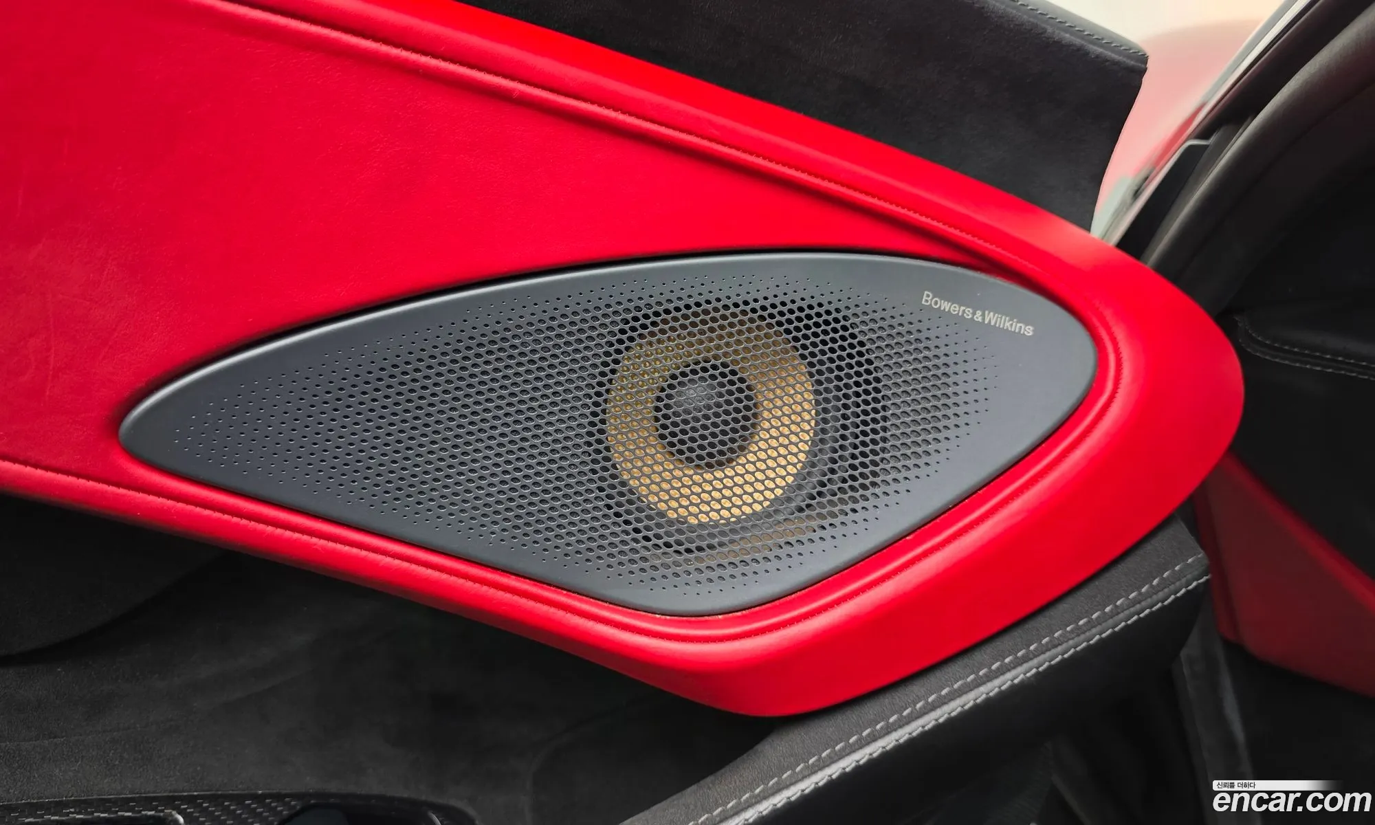 McLaren 570S 2018 SBM13FAB4JW005237 — 26