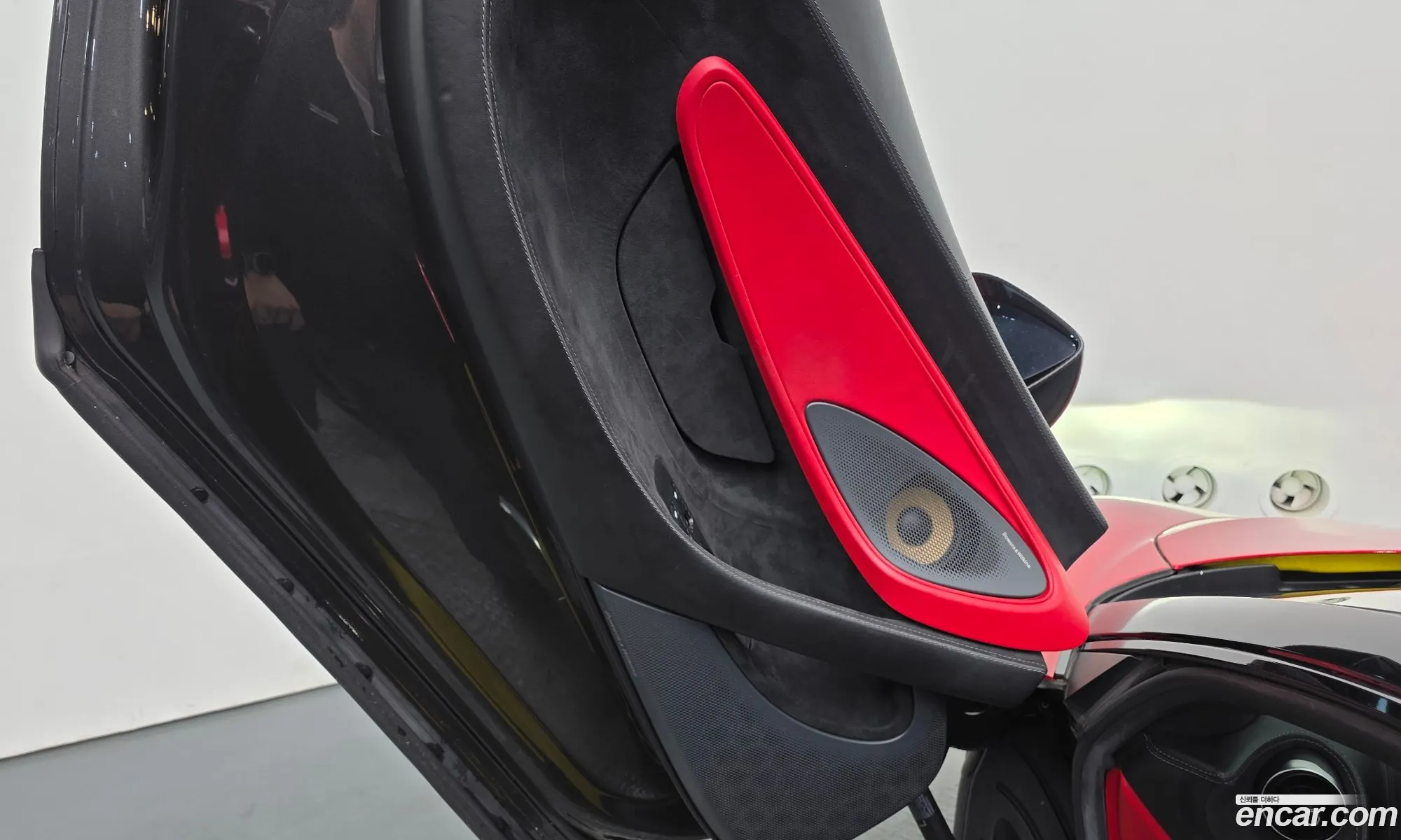 McLaren 570S 2018 SBM13FAB4JW005237 — 8