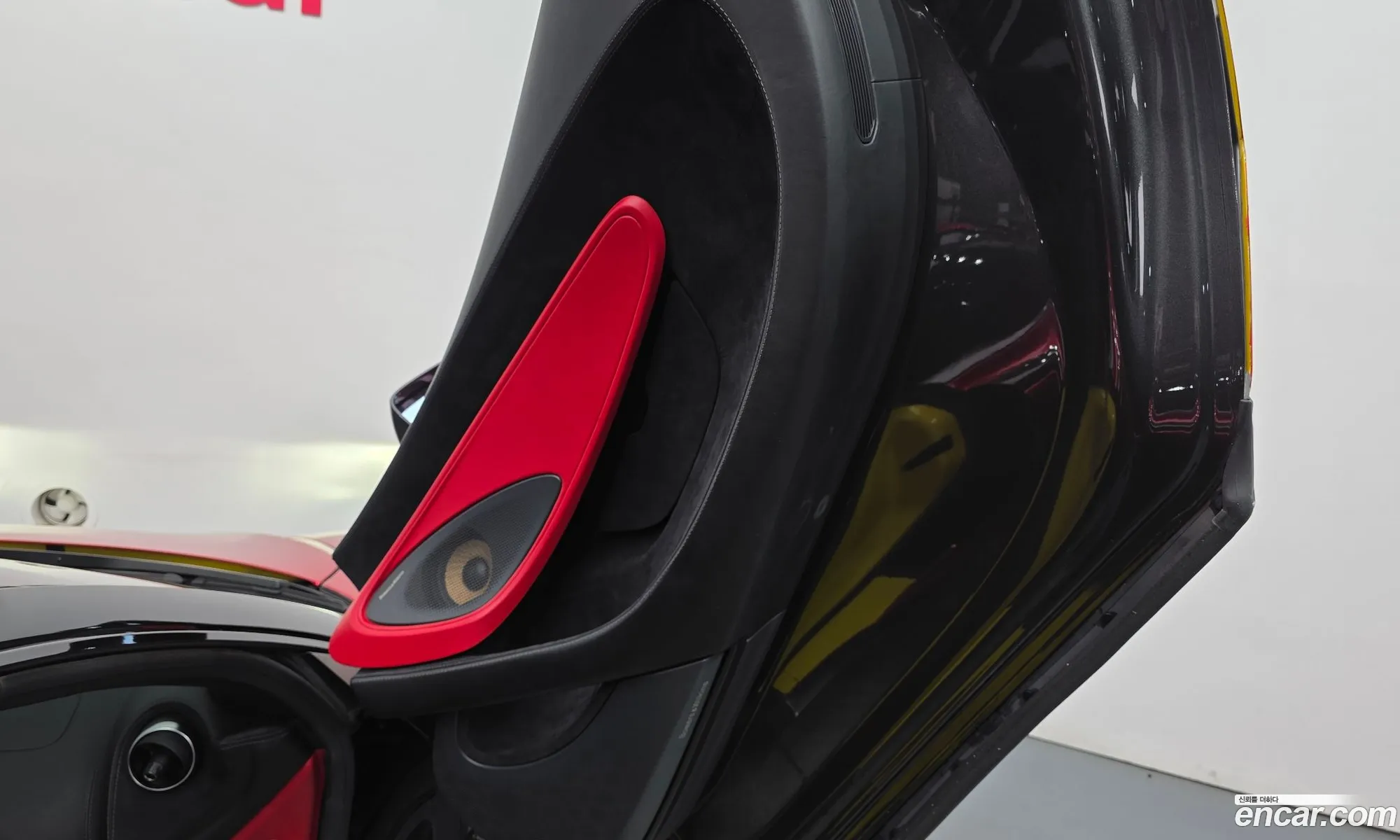 McLaren 570S 2018 SBM13FAB4JW005237 — 20