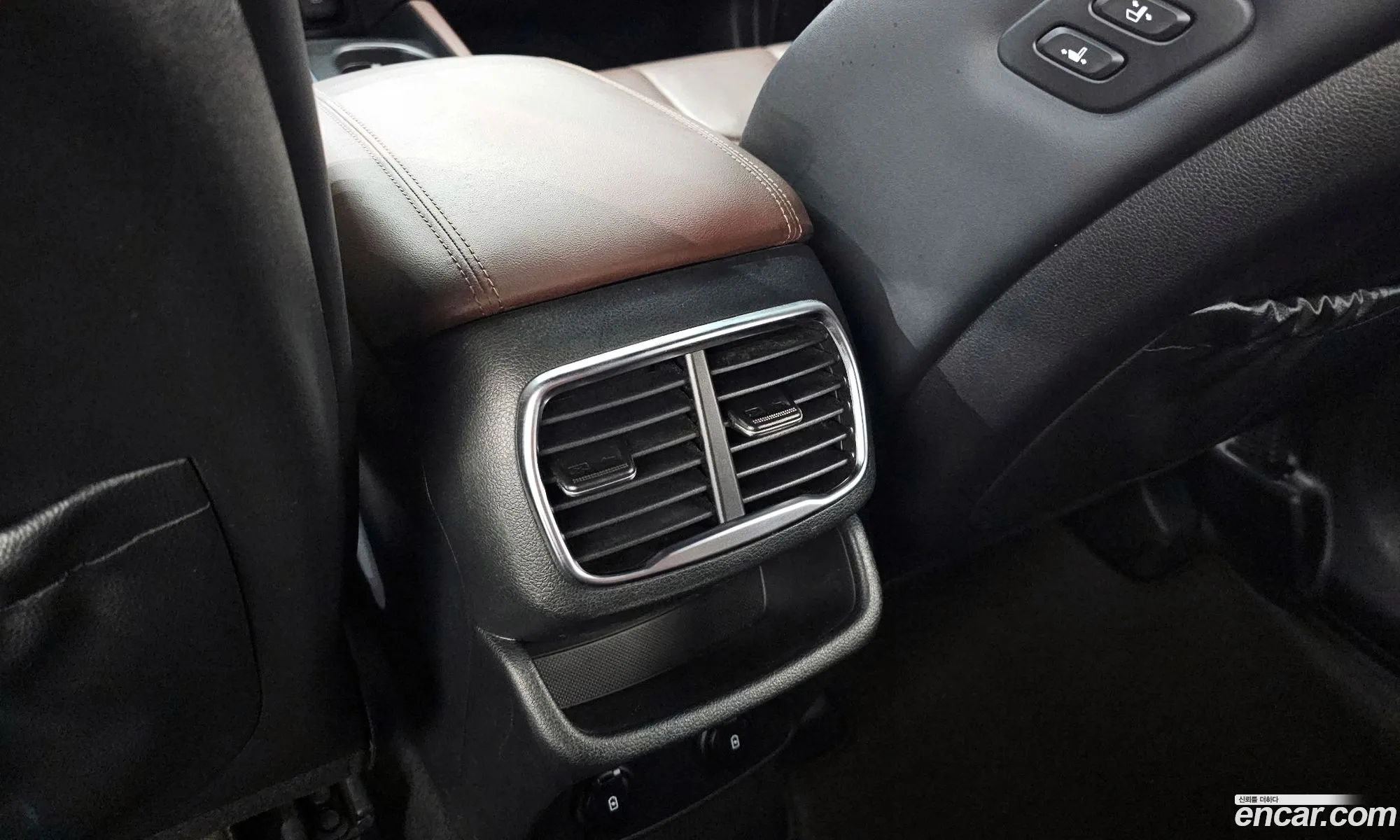 Hyundai Santa Fe TM 2019 — 24
