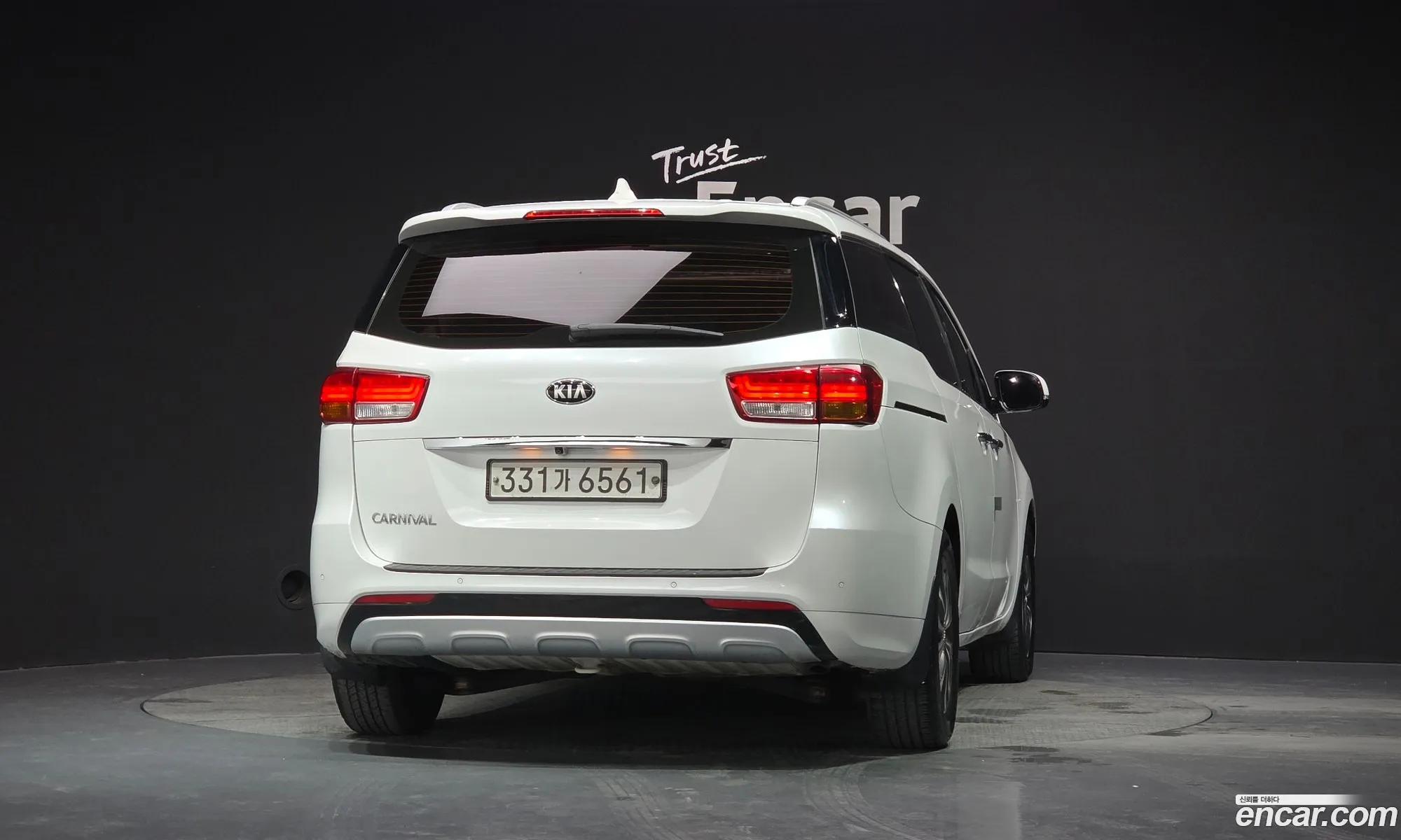 Kia Carnival 2015 — 19