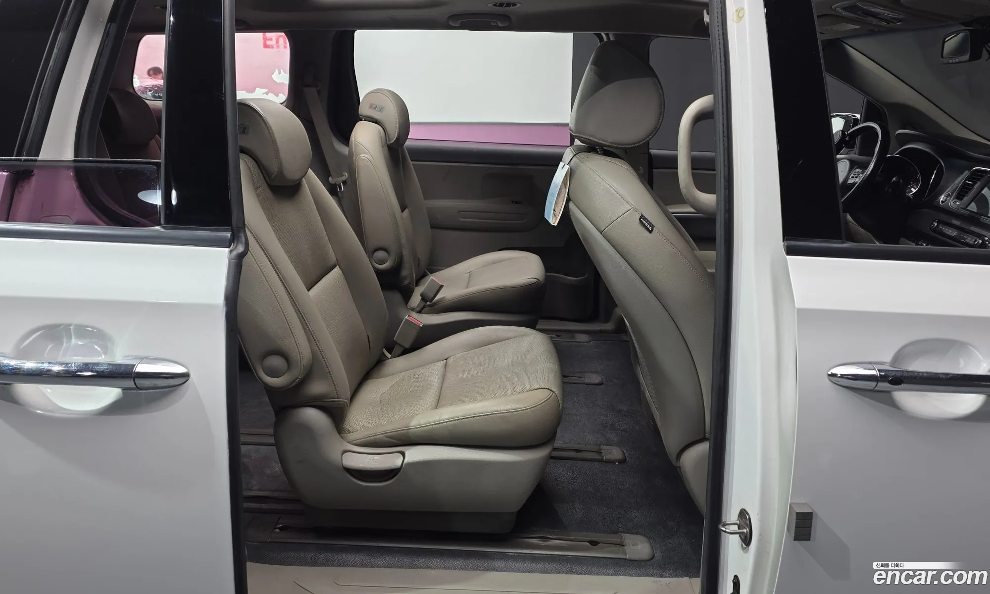 Kia Carnival 2015 — 20