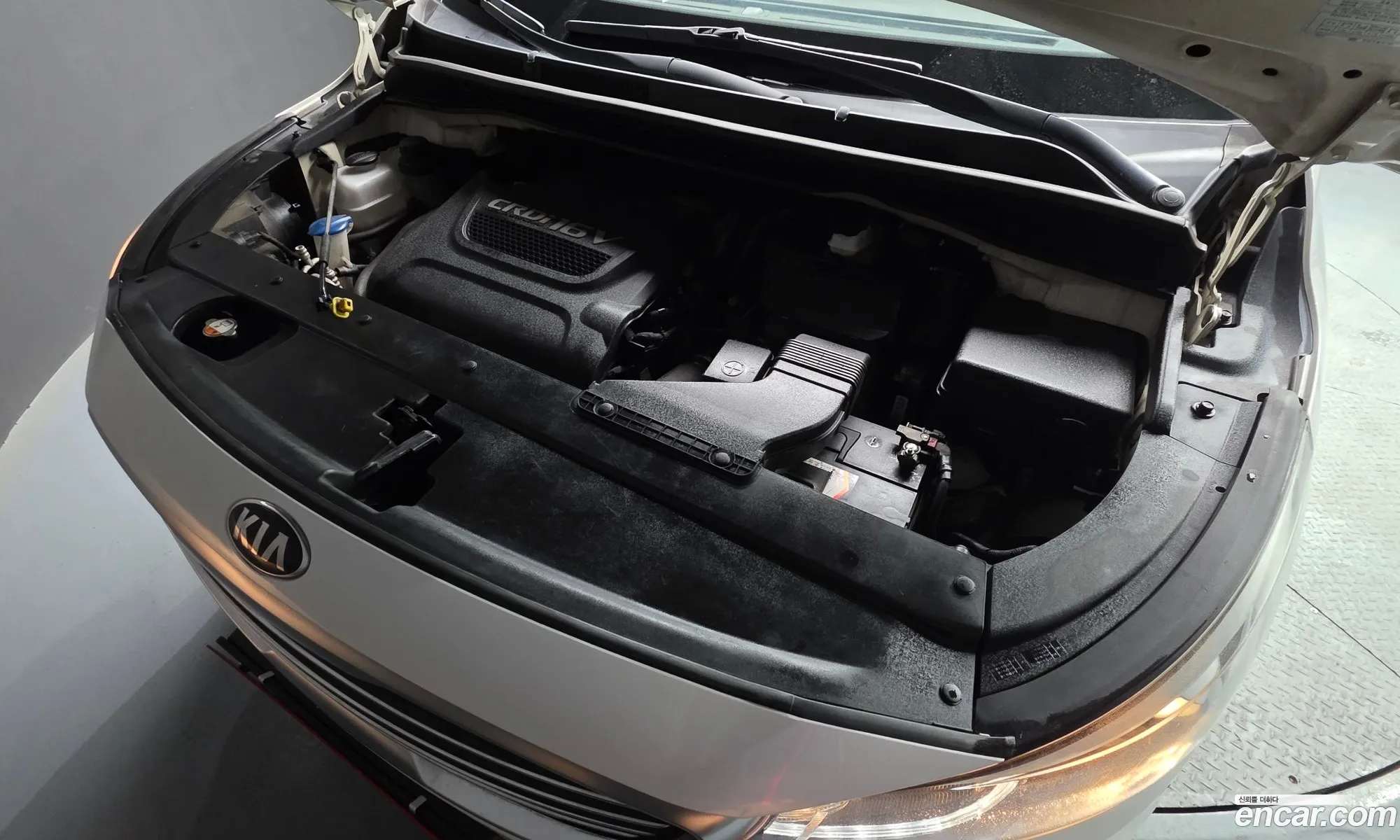 Kia Carnival 2015 — 8