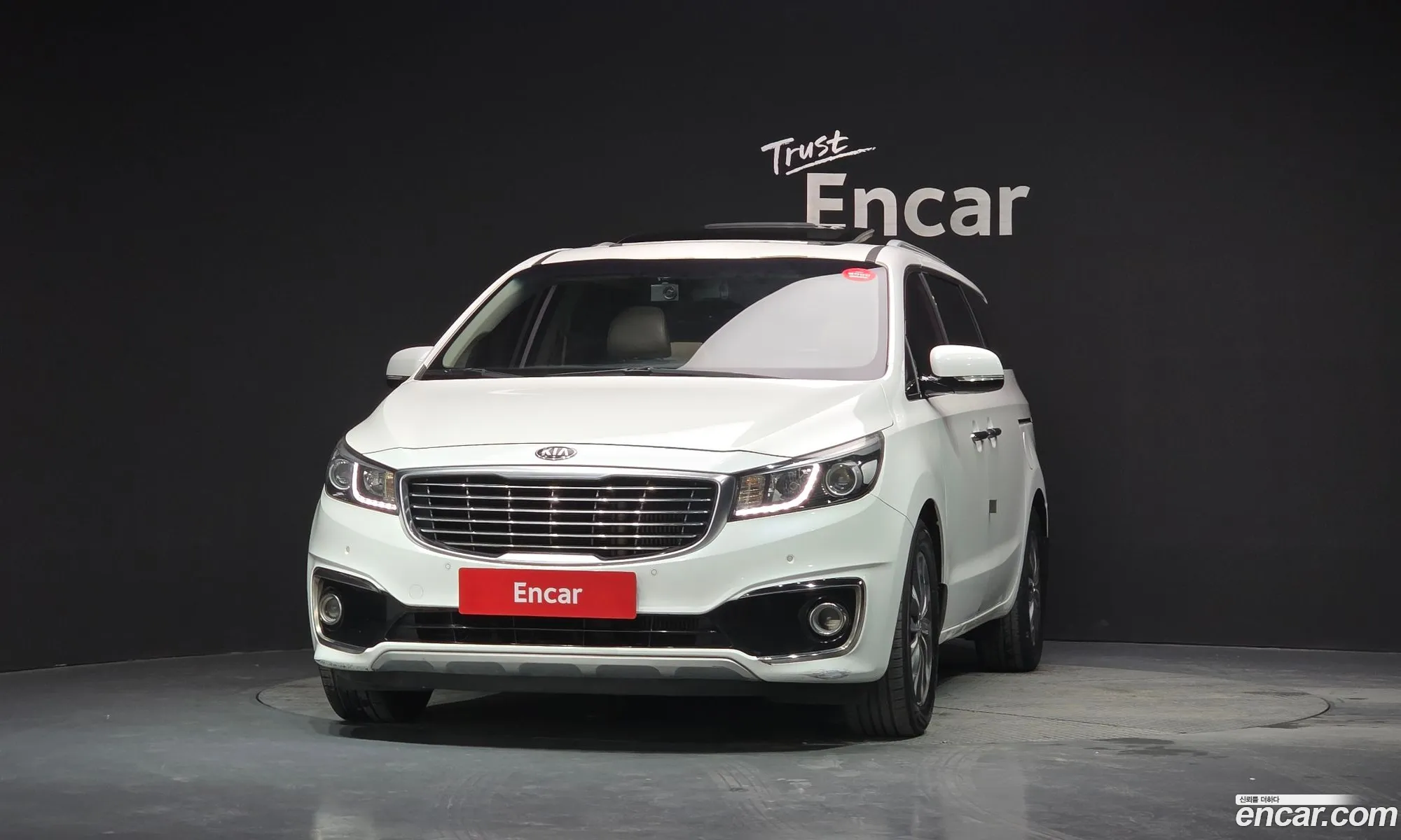 Kia Carnival 2015 — 18