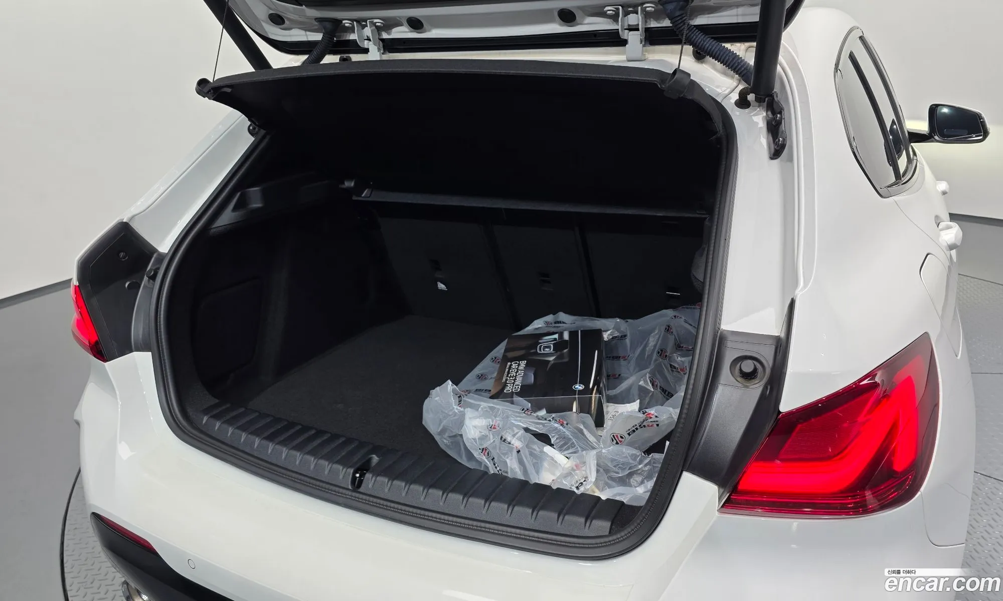 BMW 1 Series 2023 WBA7L7105P7M67362 — 25