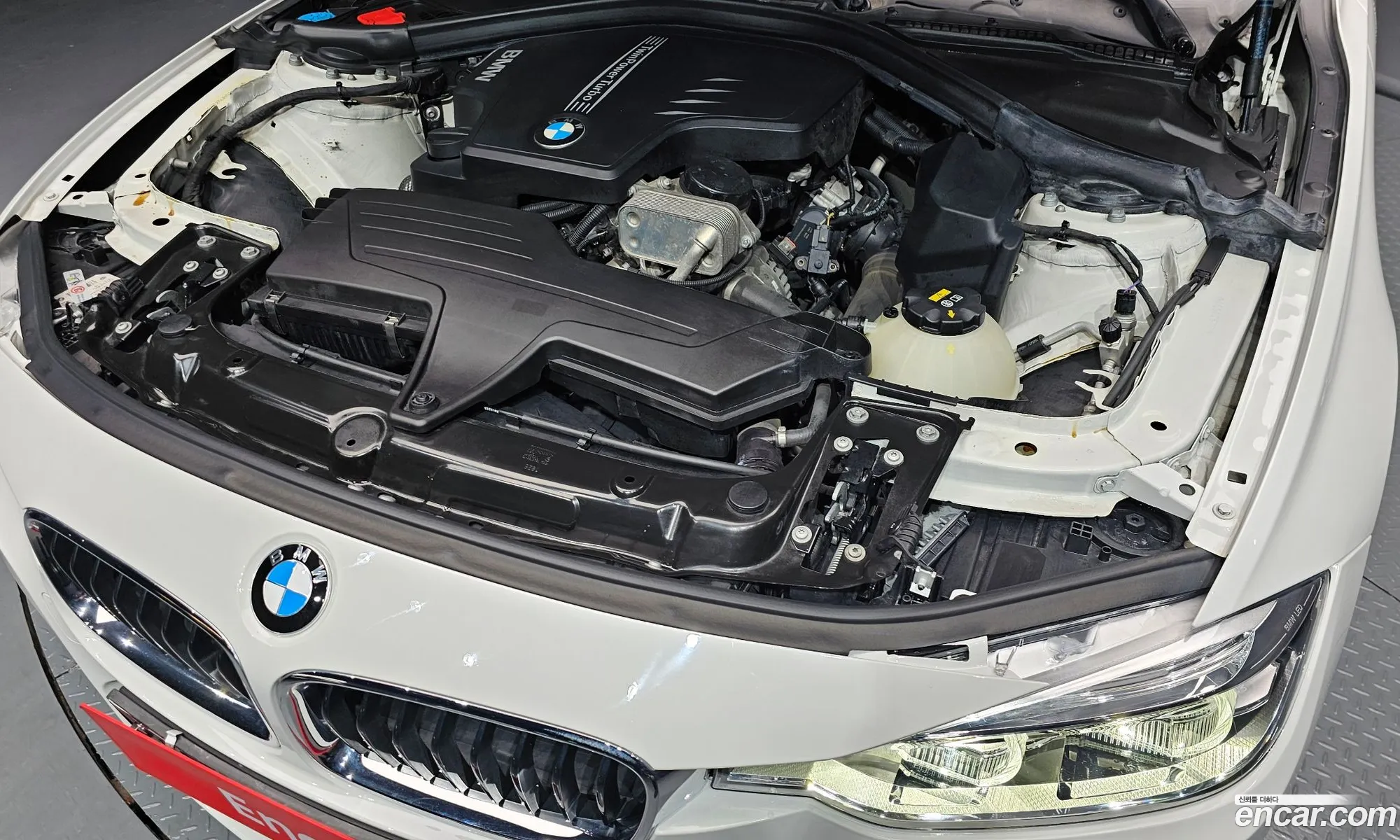 BMW 3 Series 2016 WBA8A9107HK822990 — 2