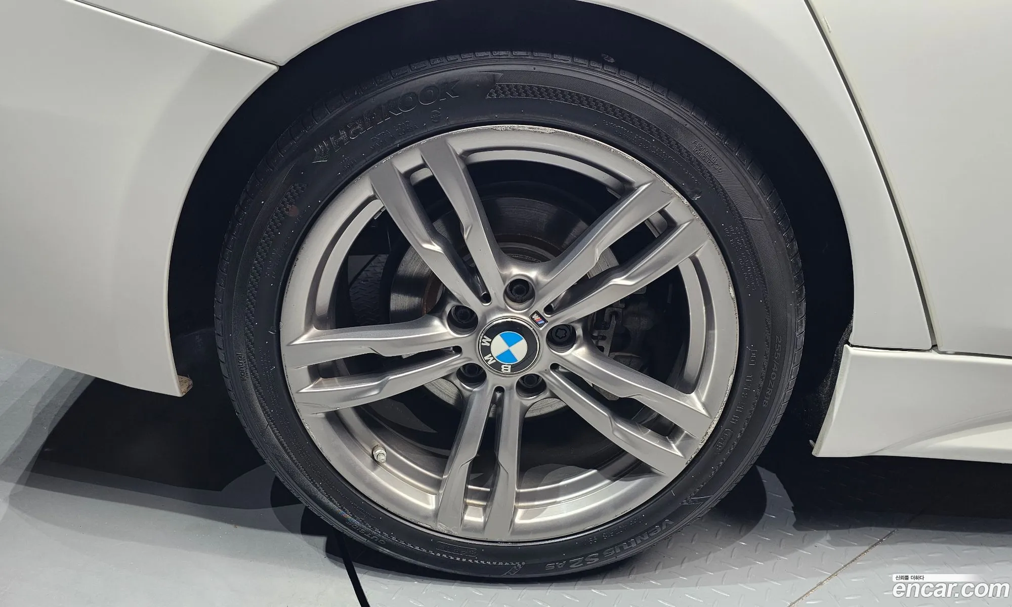 BMW 3 Series 2016 WBA8A9107HK822990 — 17