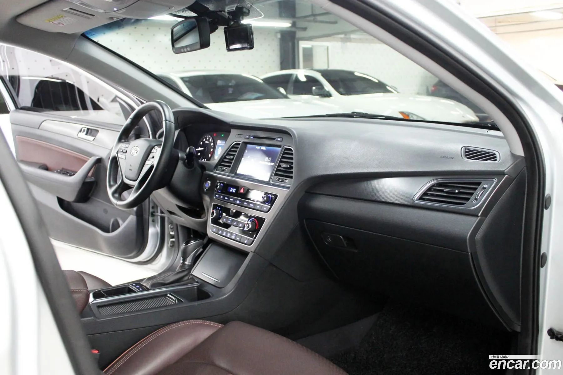 Hyundai LF Sonata 2016 — 8