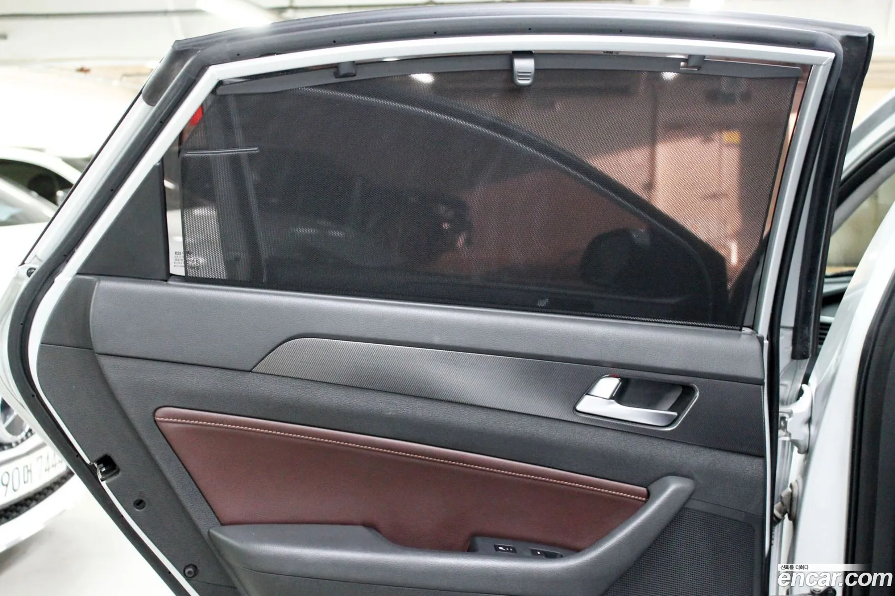 Hyundai LF Sonata 2016 — 10