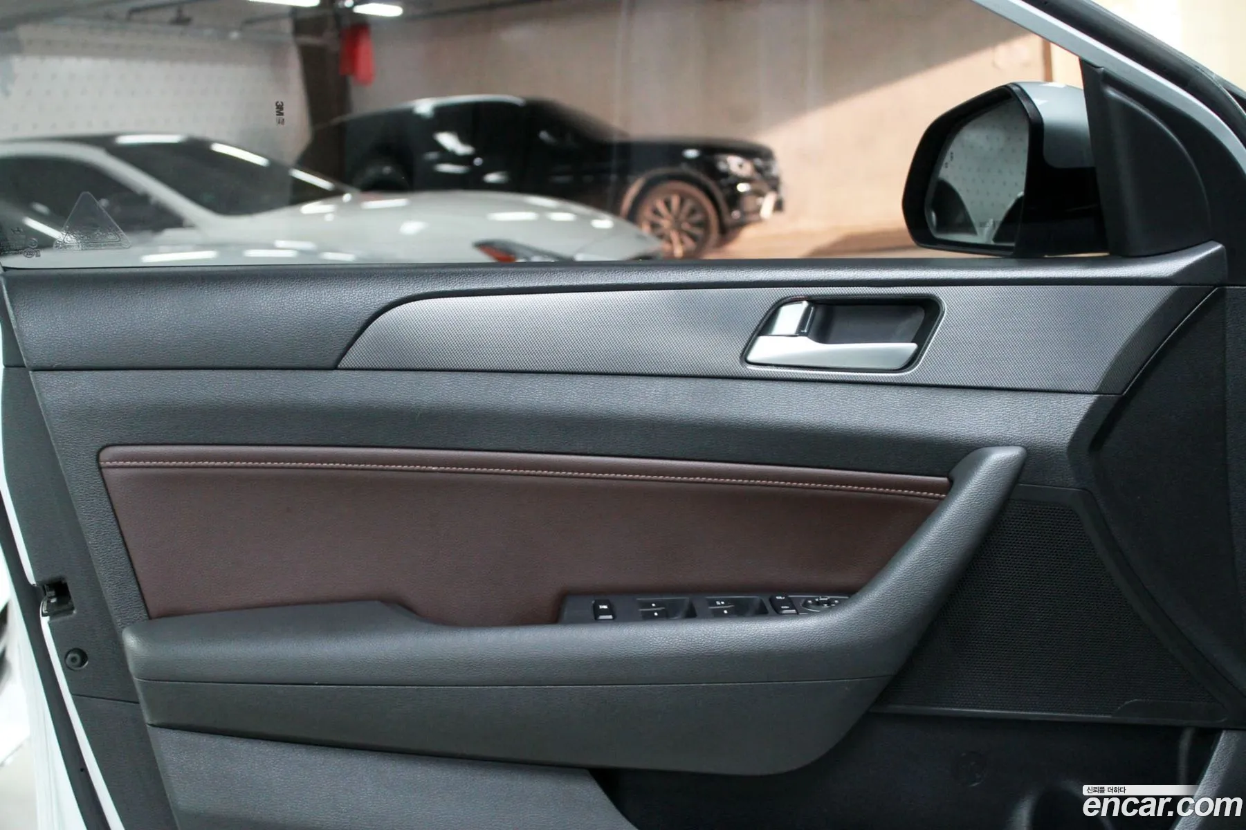 Hyundai LF Sonata 2016 — 13