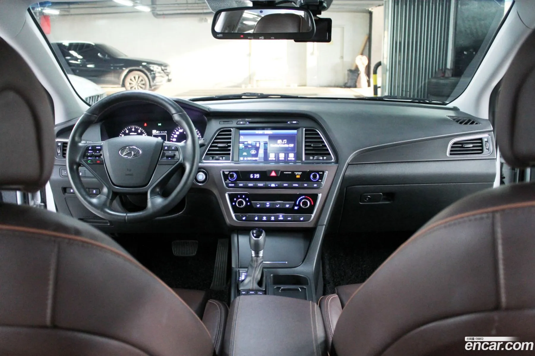 Hyundai LF Sonata 2016 — 14
