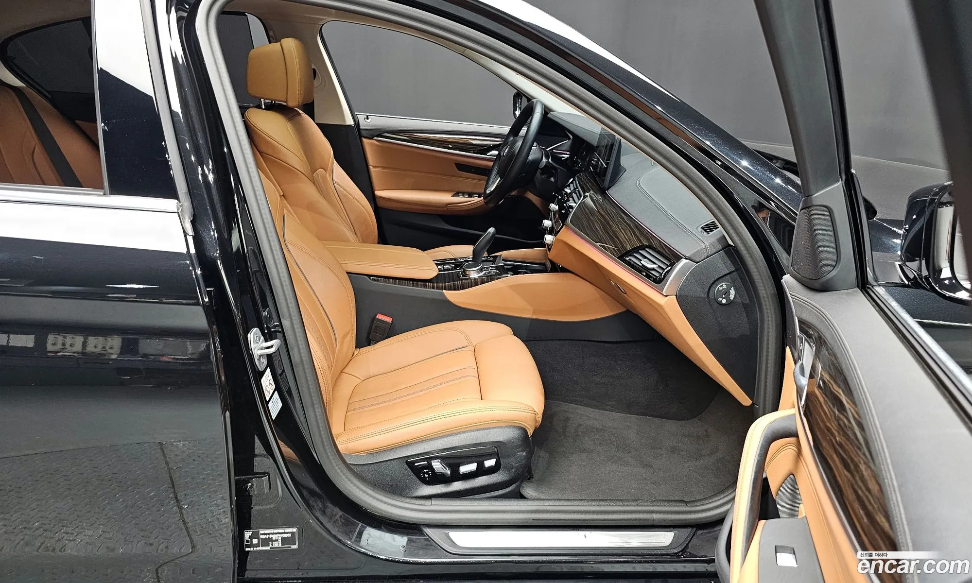 BMW 5 Series 2023 — 15