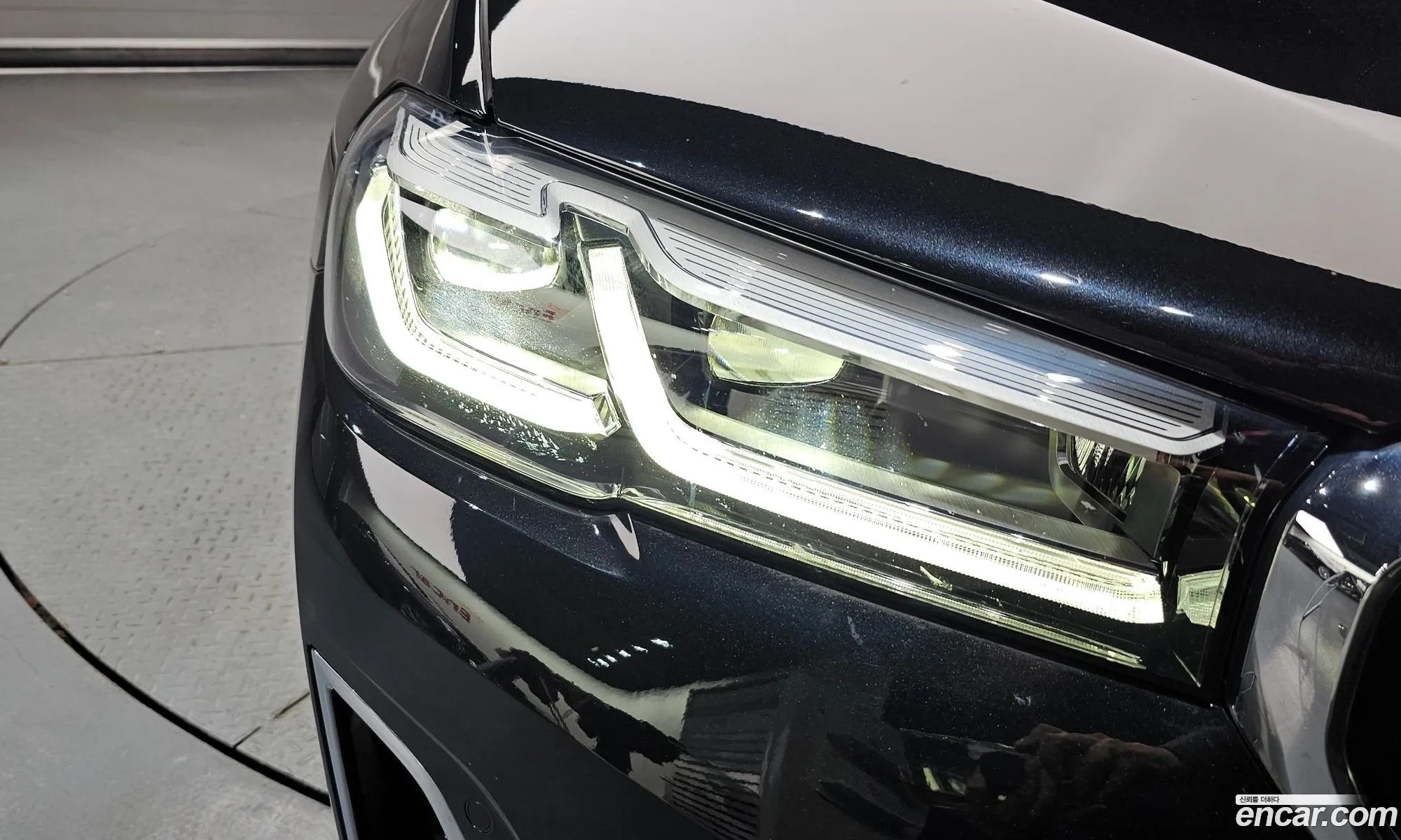 BMW 5 Series 2023 — 34