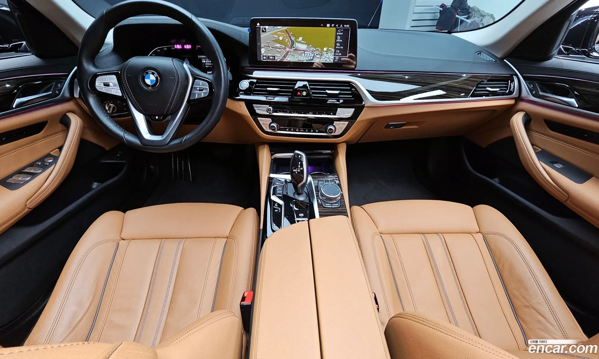 BMW 5 Series 2023 — 8