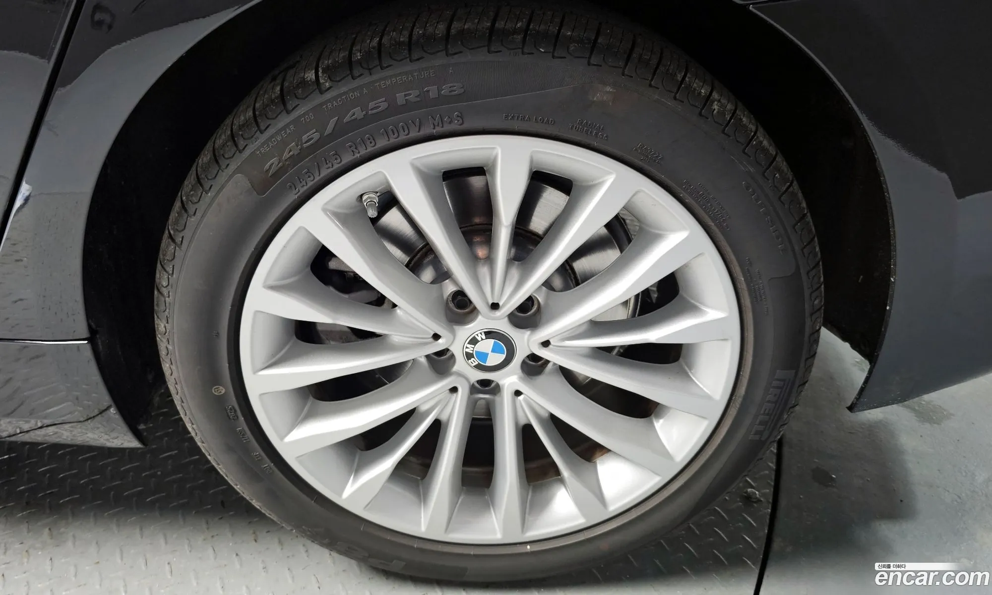 BMW 5 Series 2023 — 22