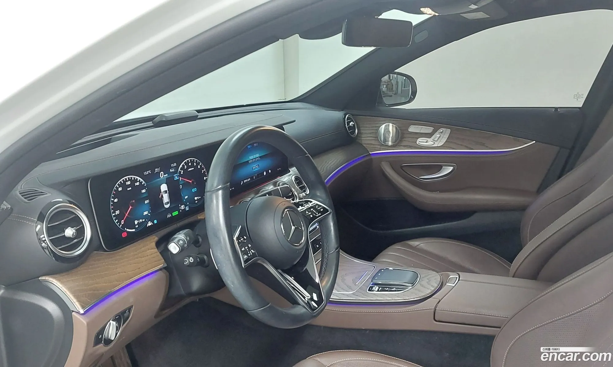 Mercedes-Benz E-Class W213 2023 — 17