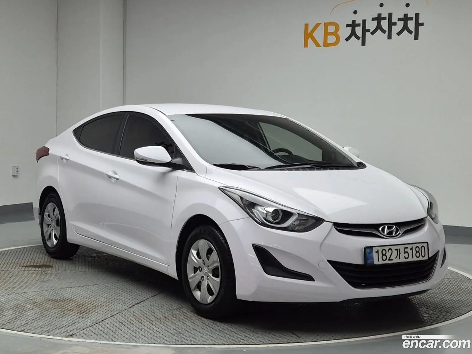 Hyundai Elantra 2015 — 2