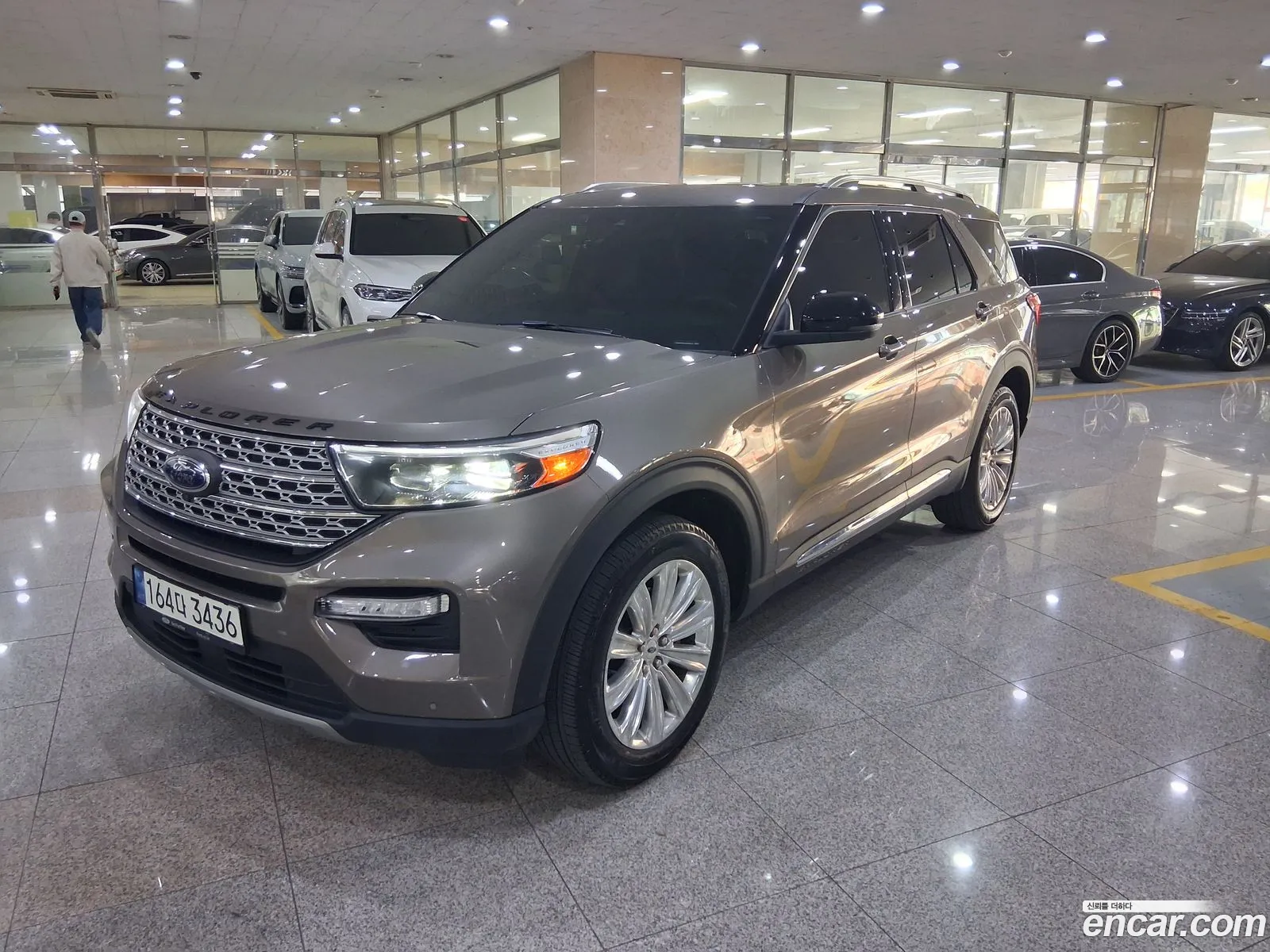 Ford Explorer 6th Gen 2021 — 19