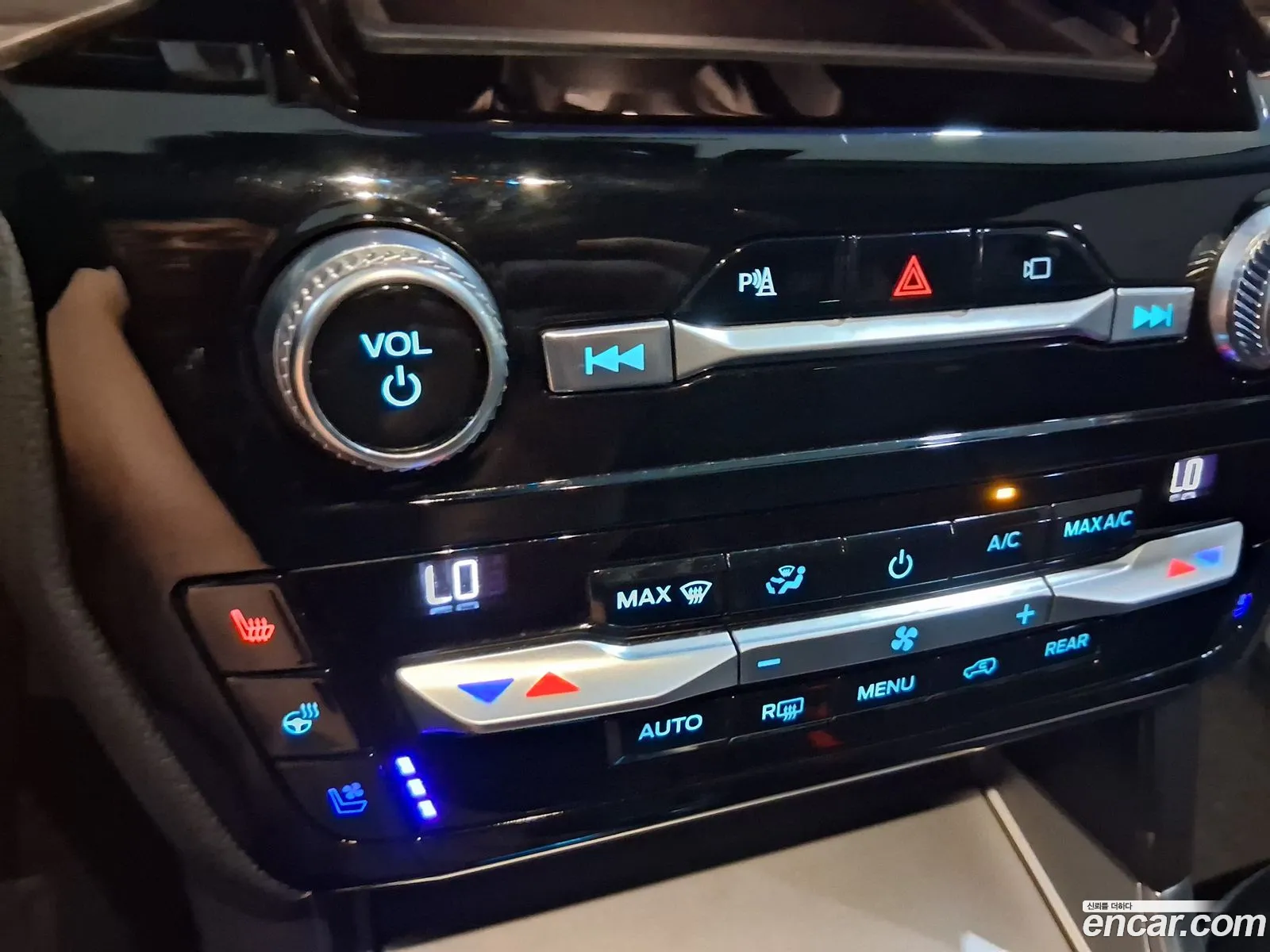 Ford Explorer 6th Gen 2021 — 10