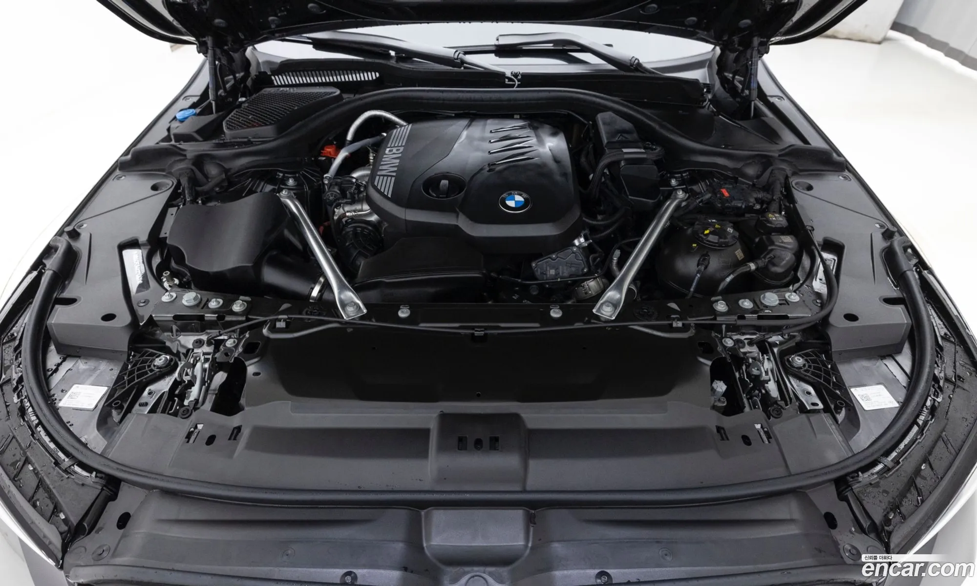 BMW 5 Series 2025 — 14