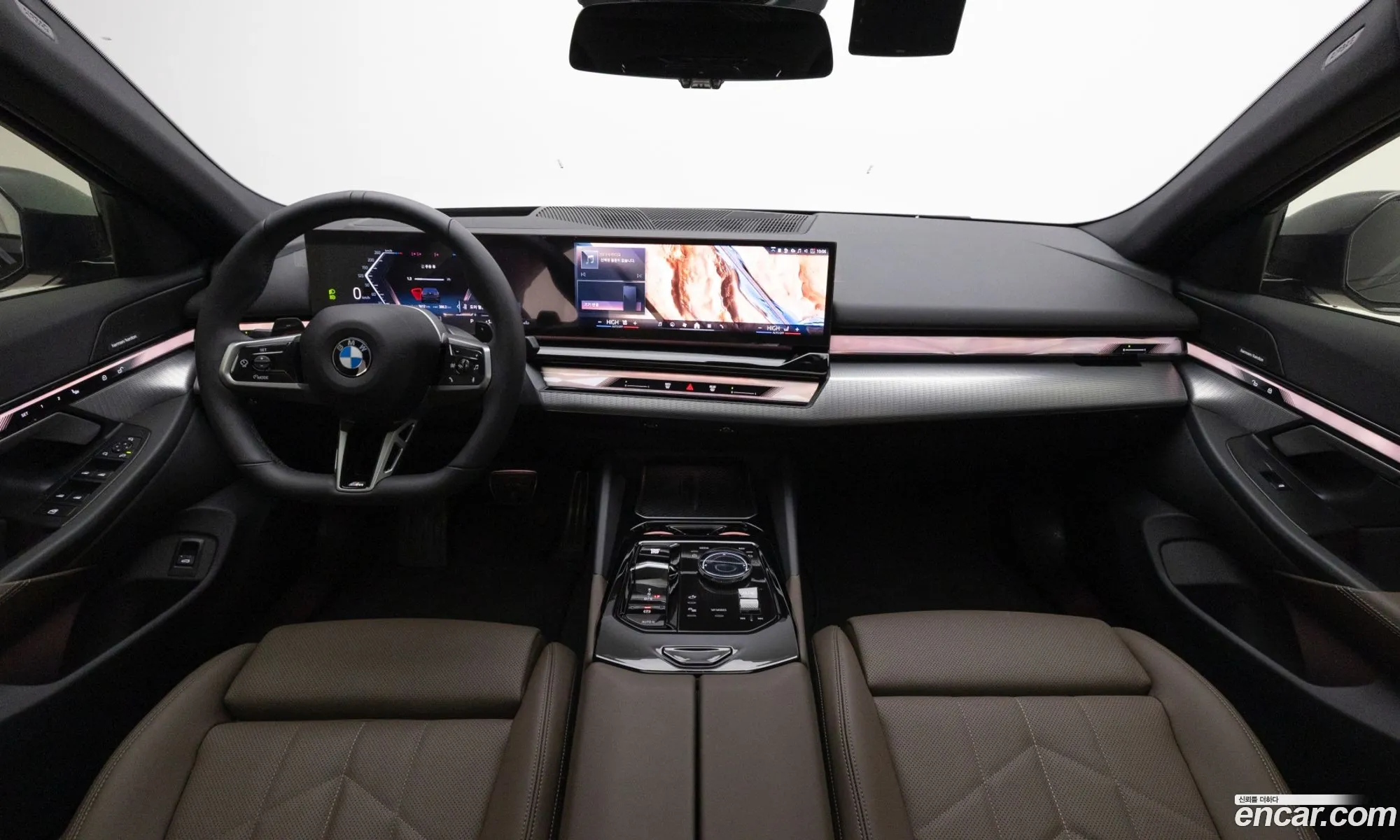 BMW 5 Series 2025 — 16