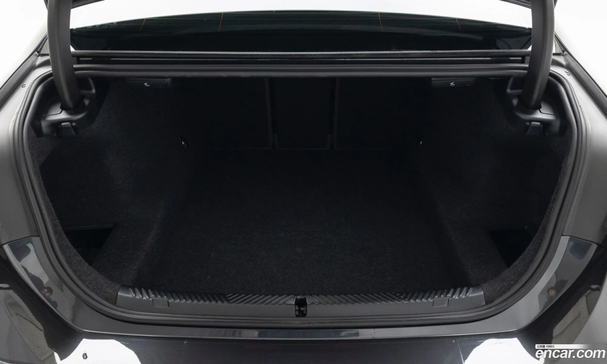 BMW 5 Series 2025 — 5