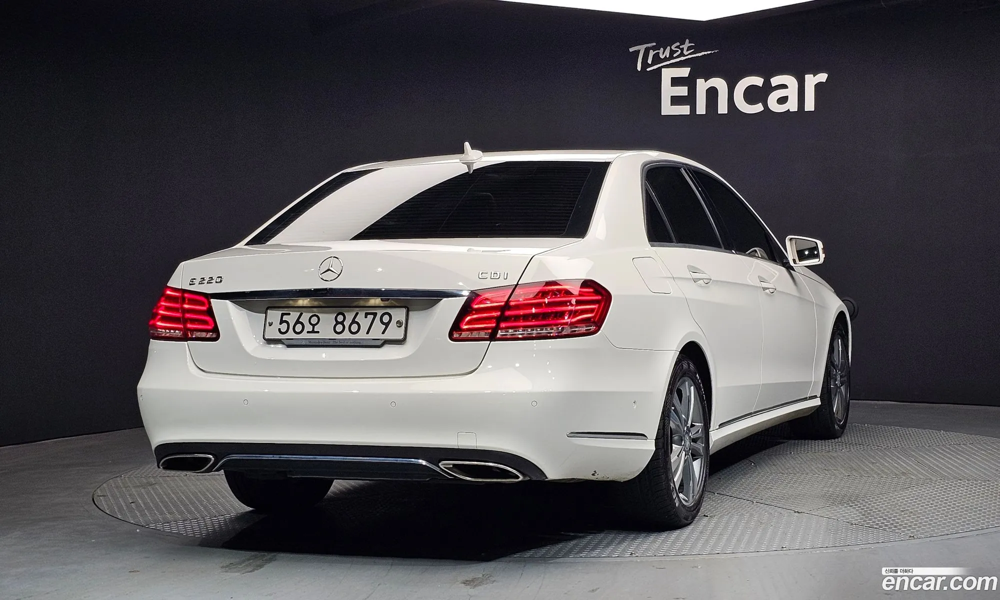 Mercedes-Benz E-Class W212 2013 WDDHF0CB9EA891153 — 20
