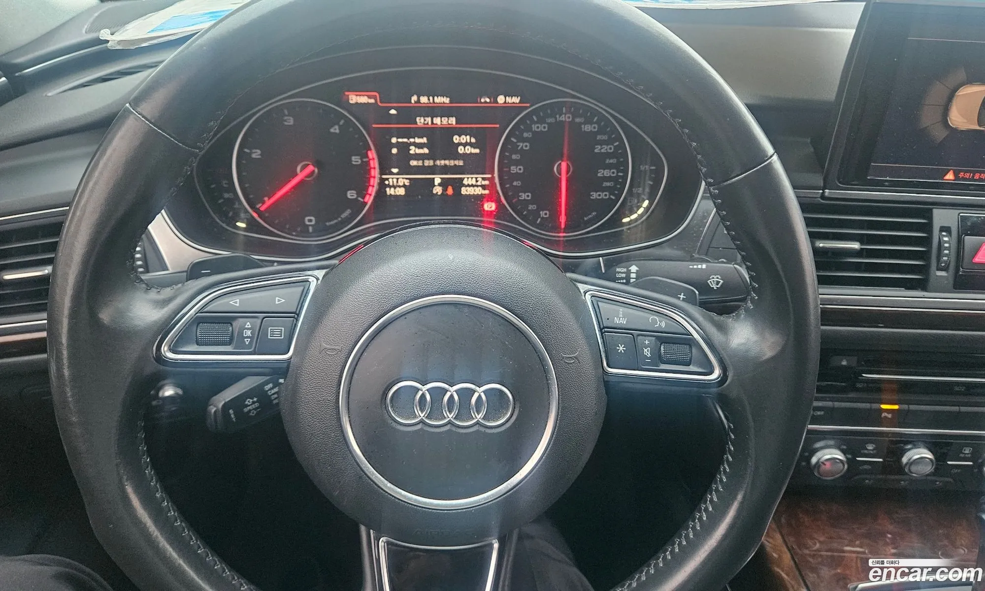 Audi A6 2013 — 11