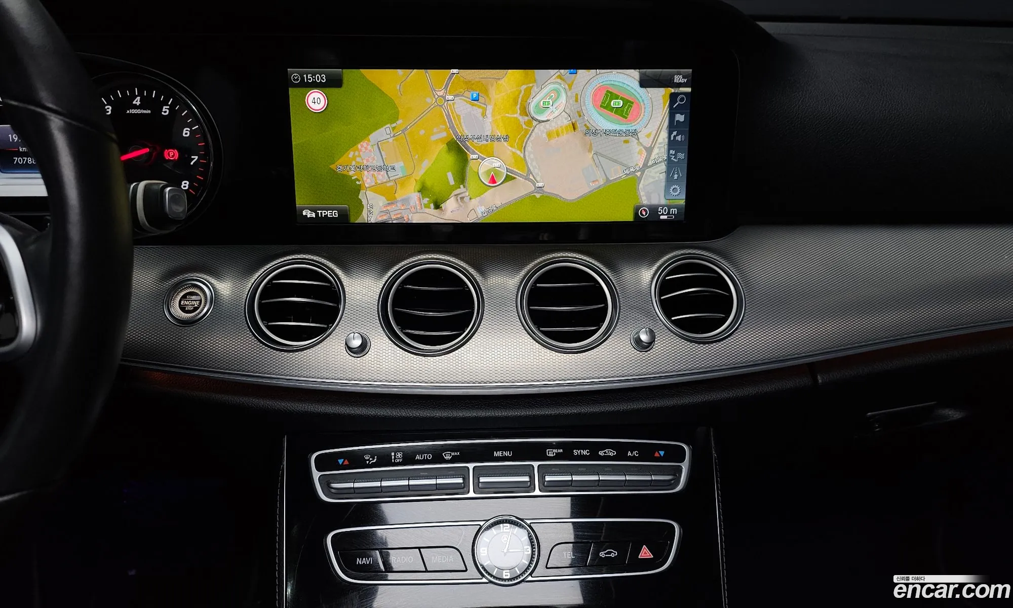 Mercedes-Benz E-Class W213 2018 WDDZF4JB6KA513351 — 13