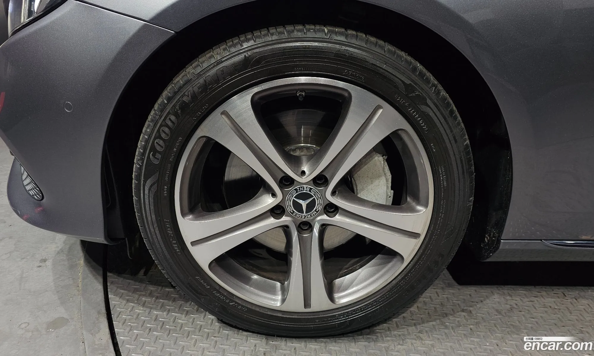 Mercedes-Benz E-Class W213 2018 WDDZF4JB6KA513351 — 5