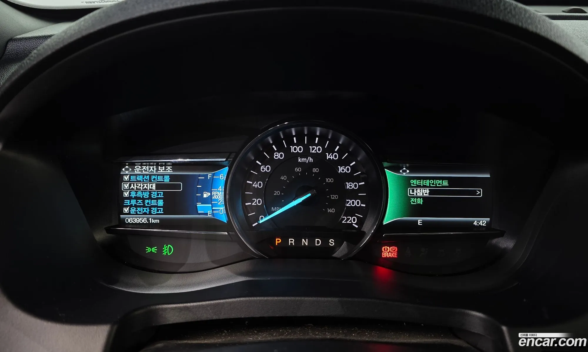 Ford Explorer 2018 1FM5K8FH6JGA09205 — 19