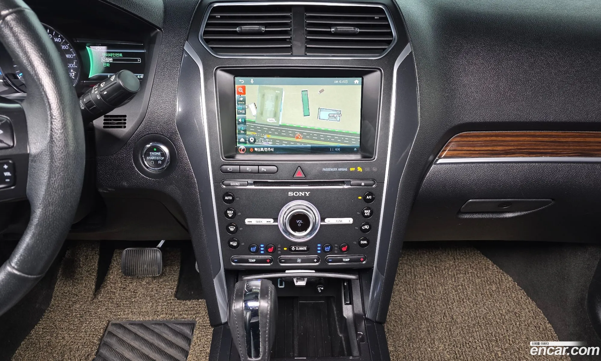 Ford Explorer 2018 1FM5K8FH6JGA09205 — 10